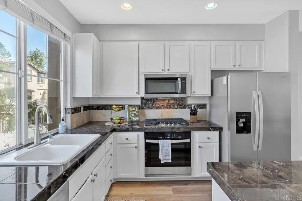 14670 Via Fiesta #2, San Diego, CA 92127, photo 6