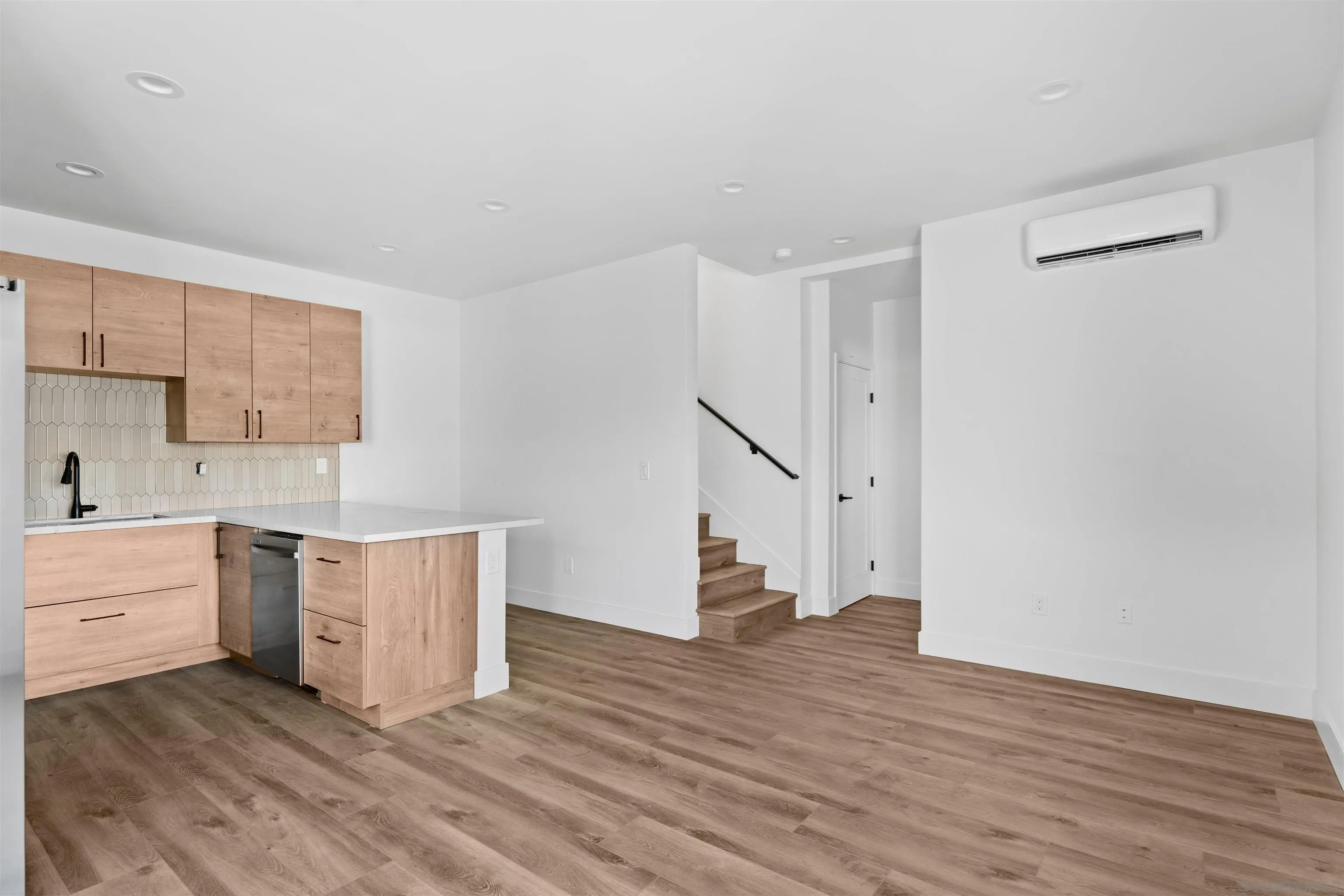 2139 Balboa Ave, San Diego, CA 92109, photo 6
