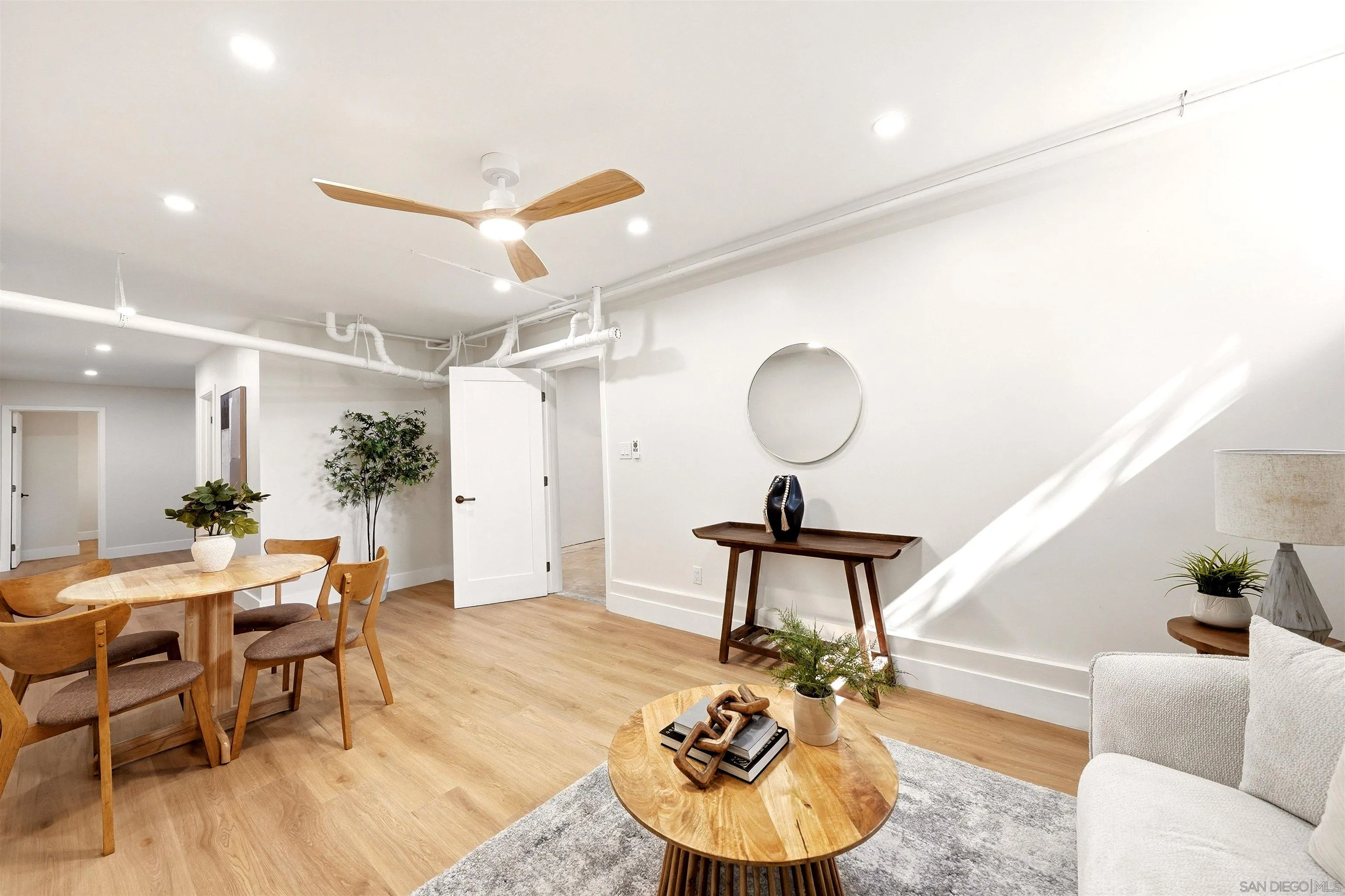 https://cdn.realtyfeed.com/cdn/127/260024788/5d30221661ec6c498f45020a2f8552c8.webp