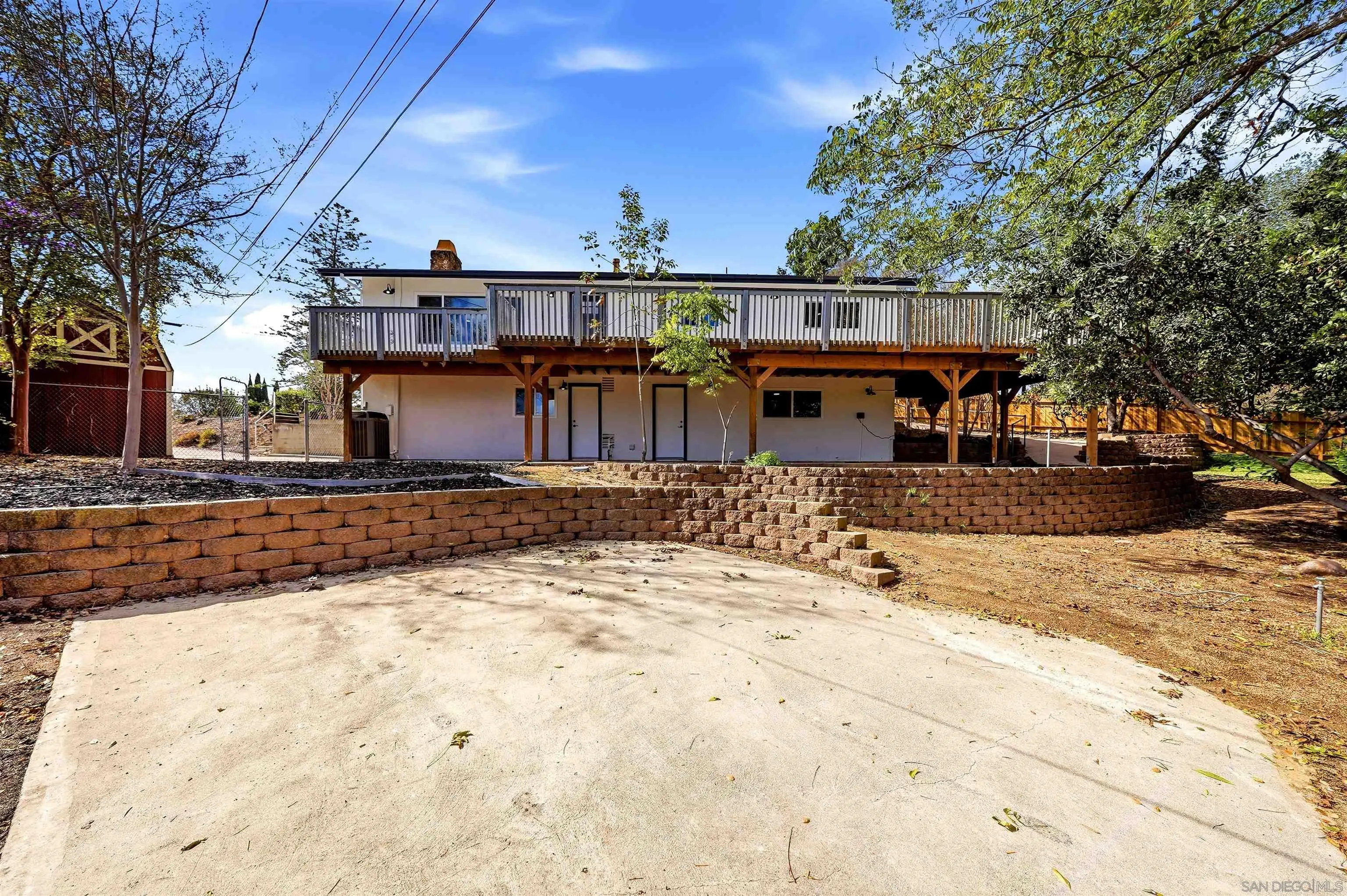 https://cdn.realtyfeed.com/cdn/127/260024788/9e03257a2d424c70841a3a3613119a98.webp