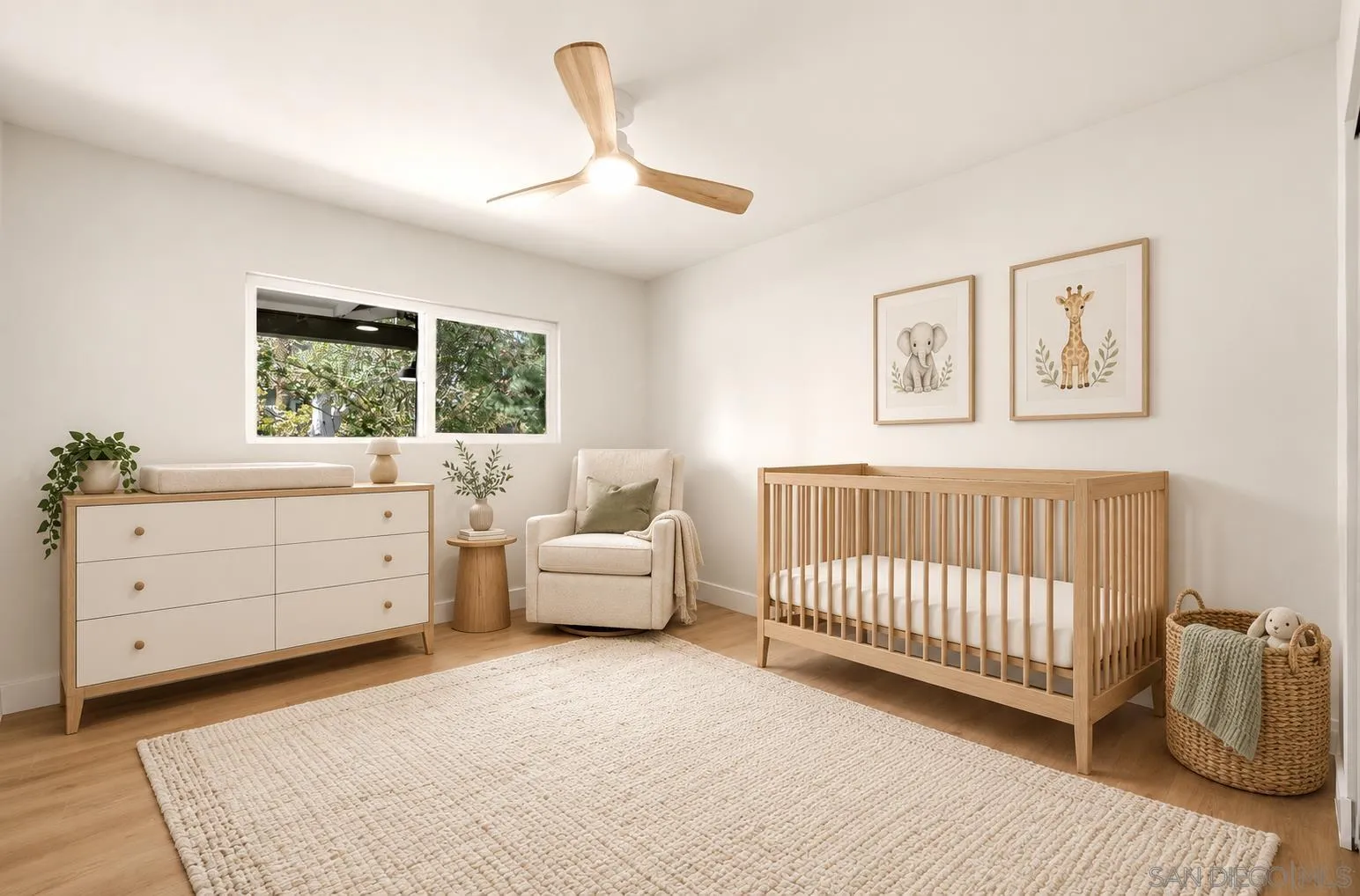 https://cdn.realtyfeed.com/cdn/127/260024788/b5eb2a79df20fd6b4a956061dc1c1c28.webp