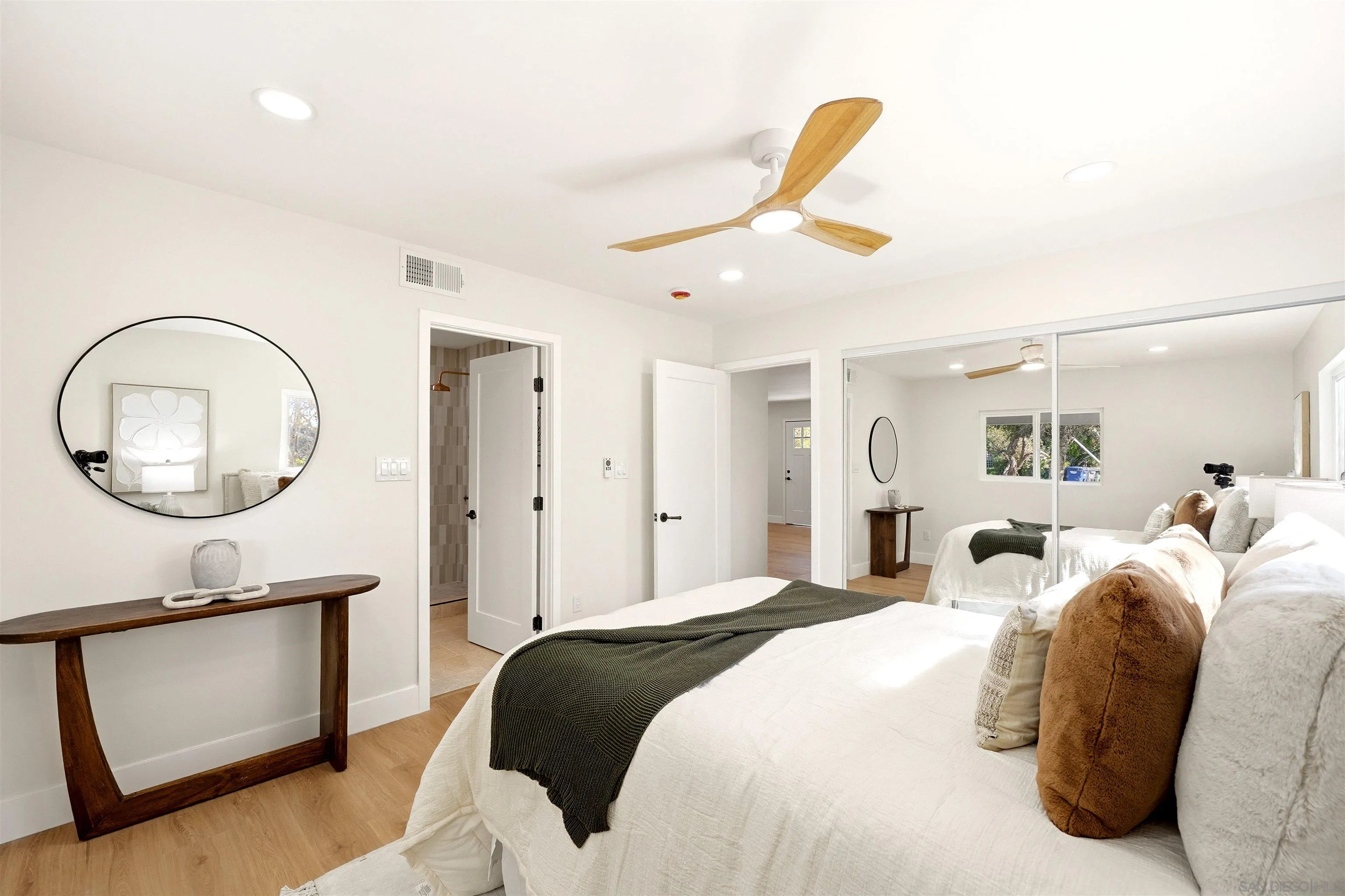 https://cdn.realtyfeed.com/cdn/127/260024788/f1ef350f0ea0b58688c72a29524dcfc8.webp