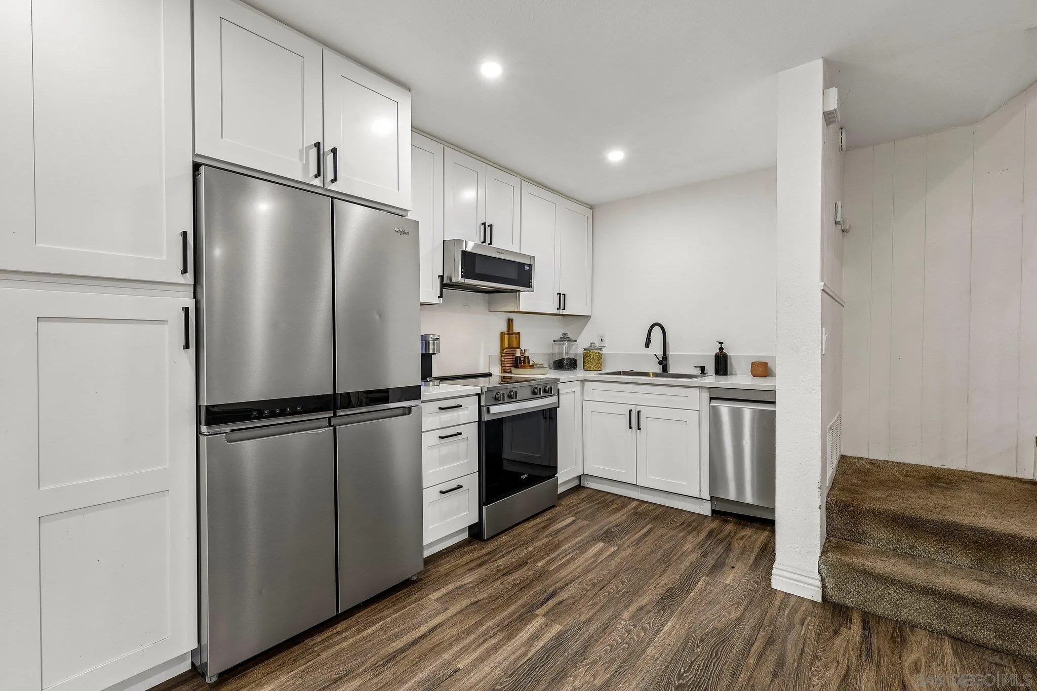 https://cdn.realtyfeed.com/cdn/127/260024793/8ccc257bb94fa7c567ea1f3df191552a.webp