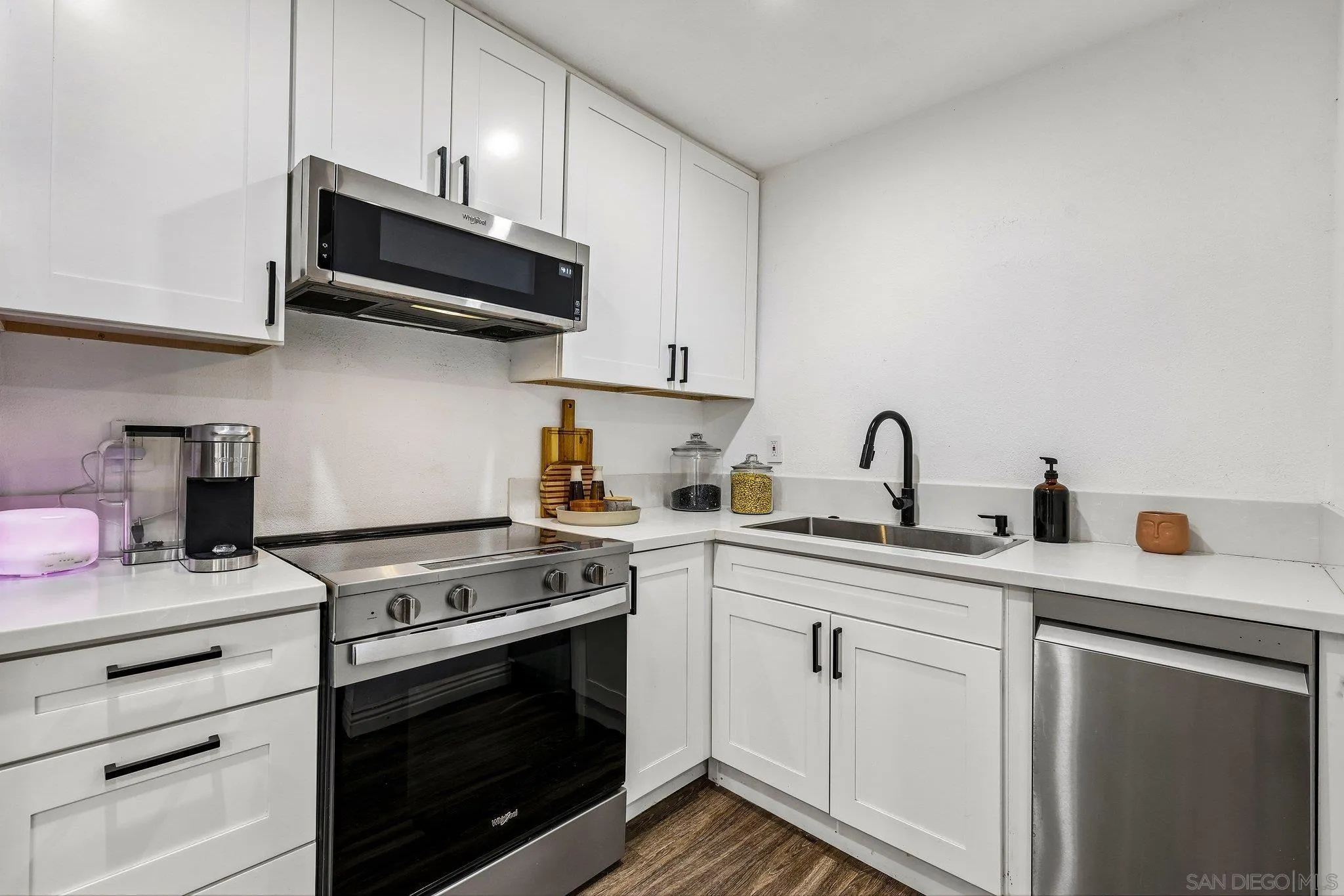 https://cdn.realtyfeed.com/cdn/127/260024793/dd2dc3f6a52edb99b46a3e08887747f7.webp