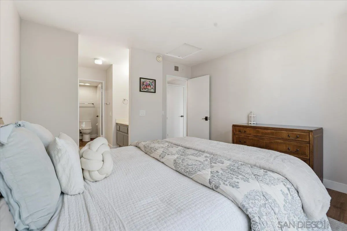 https://cdn.realtyfeed.com/cdn/127/260024794/1f609cf00541923dd07abaa56a5719fc.webp