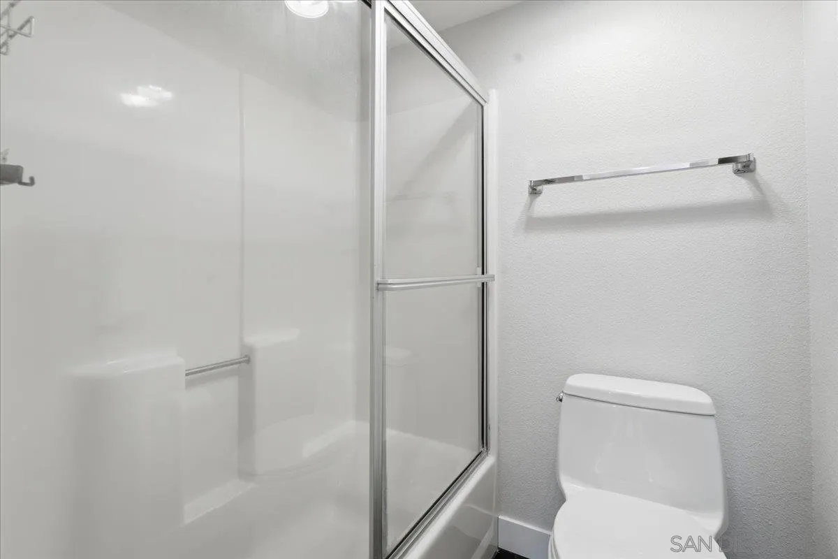 https://cdn.realtyfeed.com/cdn/127/260024794/c044f905b055afeee548c87486f69a76.webp