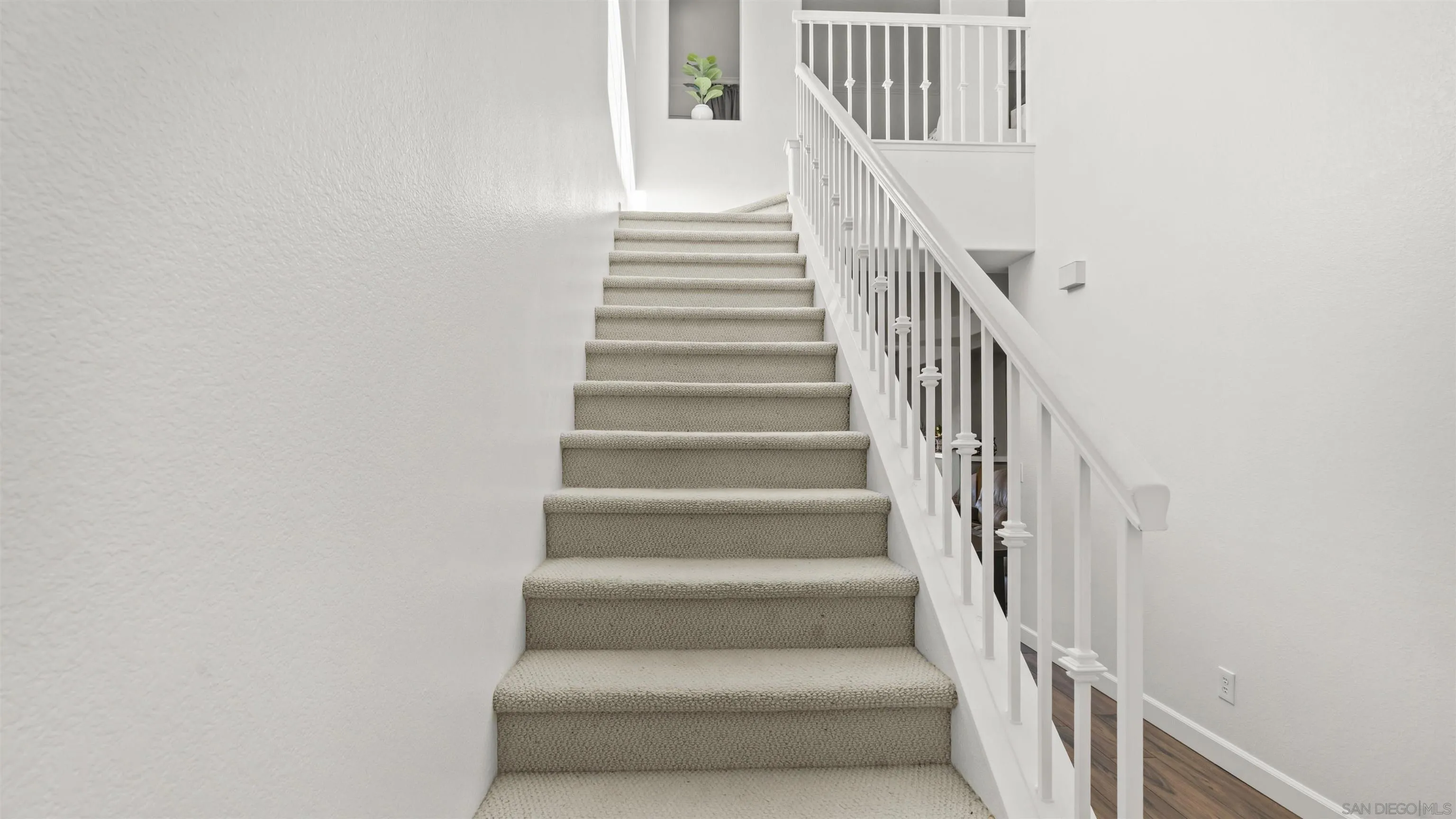 https://cdn.realtyfeed.com/cdn/127/260024795/7a96dd655c60d70330e5d7ce27af88c2.webp