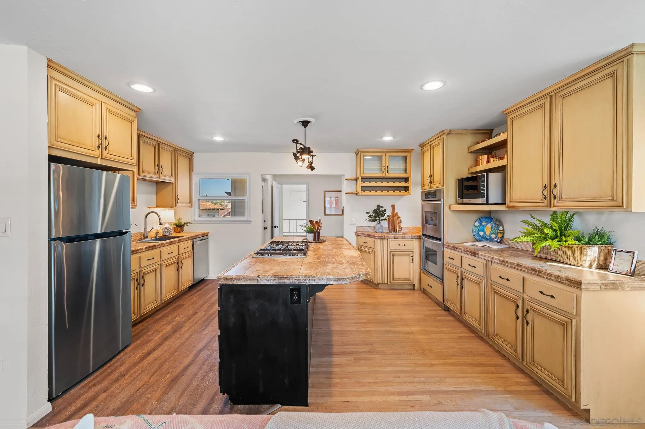 2015 Prospect, national city, CA 91950 - Photo 5 of 30, National City, CA