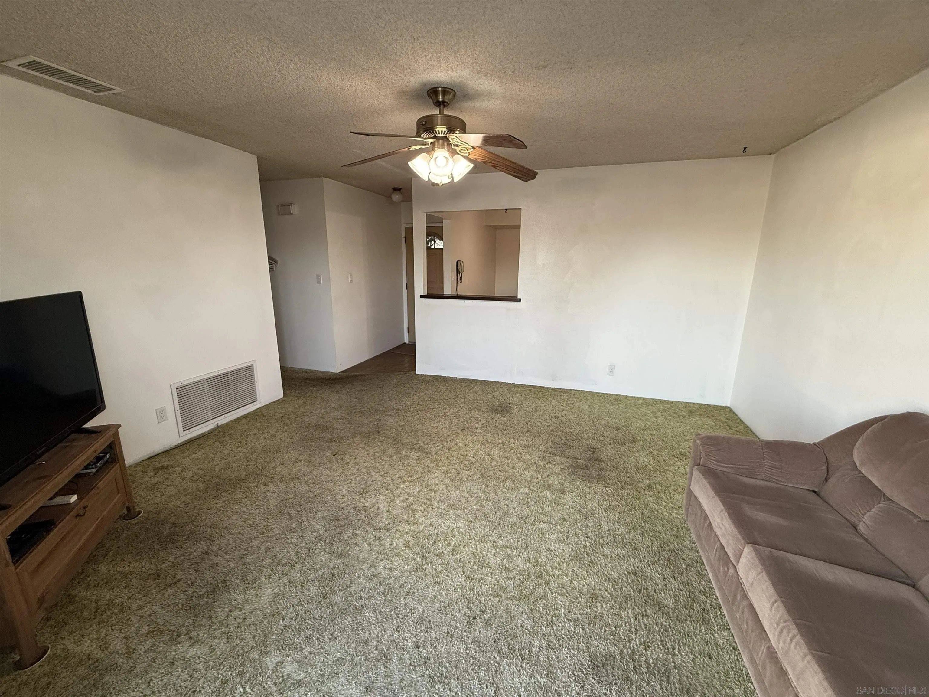 https://cdn.realtyfeed.com/cdn/127/260024836/2e8b3304d96a6a457e28344223578841.webp