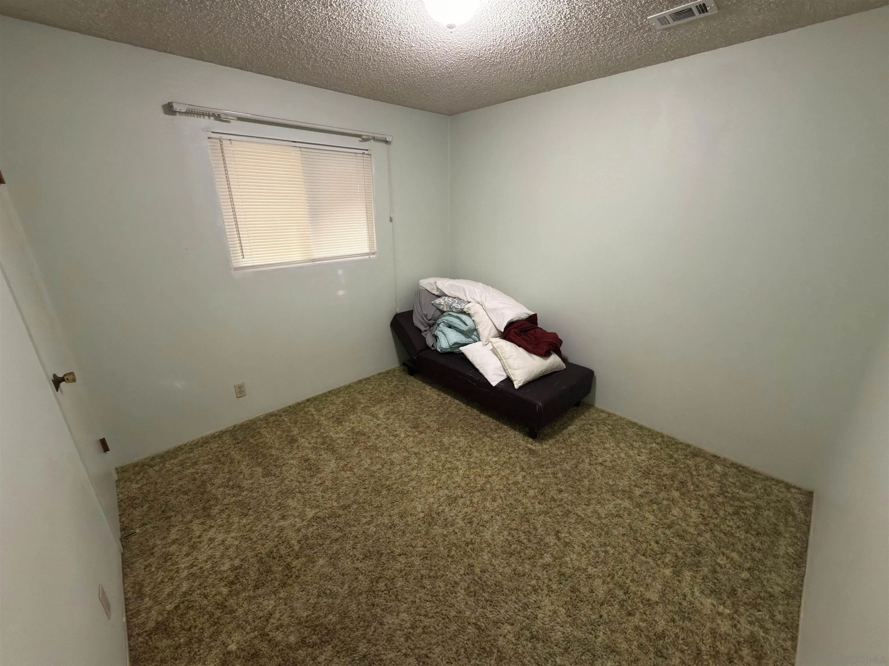 https://cdn.realtyfeed.com/cdn/127/260024836/8ddeb59290f486ec57b13f3c92eee875.webp