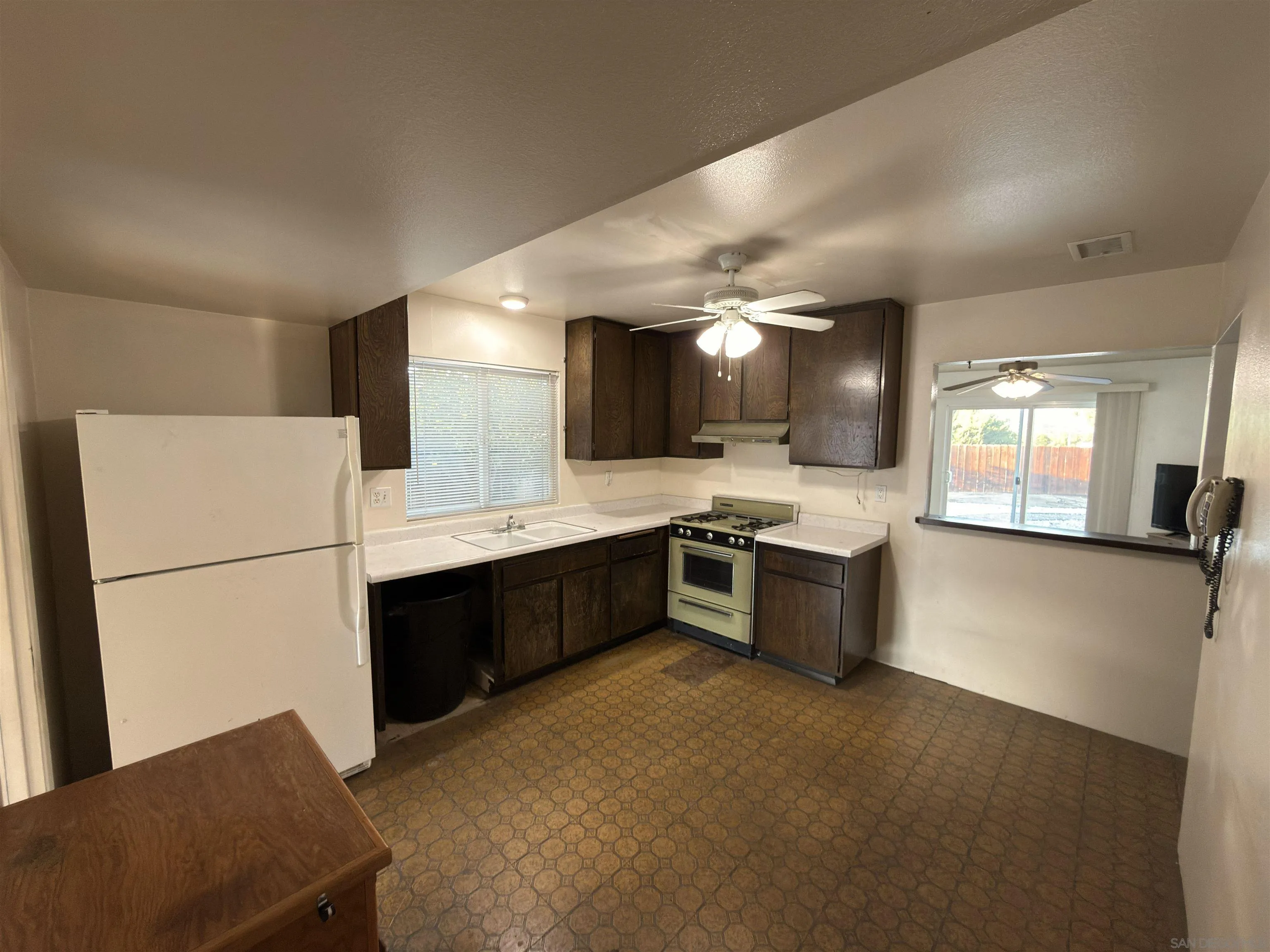 https://cdn.realtyfeed.com/cdn/127/260024836/baf21aa8dde1a1dcf67f345c9cf62290.webp