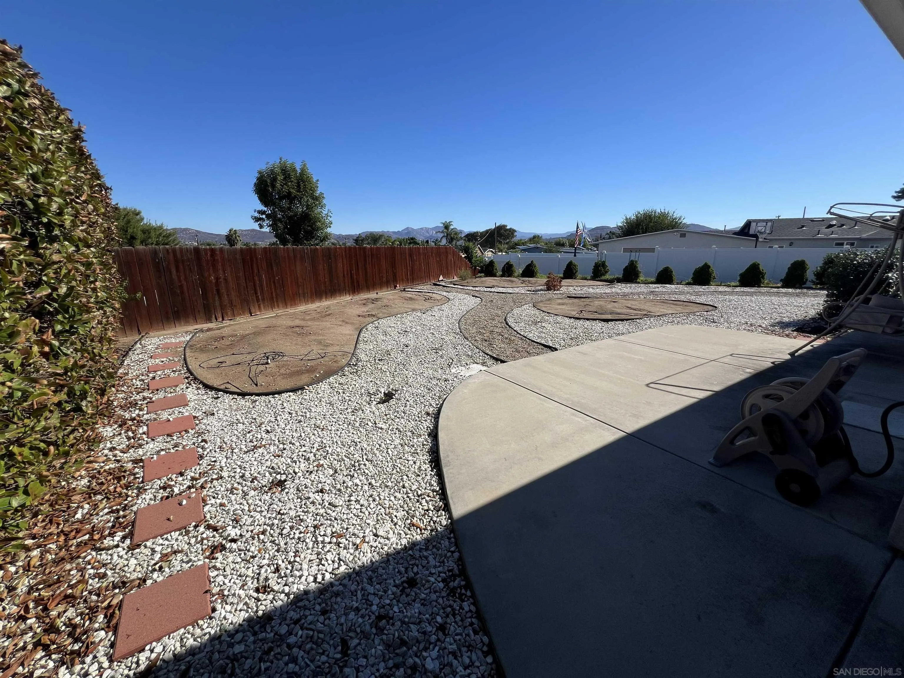 https://cdn.realtyfeed.com/cdn/127/260024836/d2038346a1f08eb2f51cceb1ada3b8ec.webp
