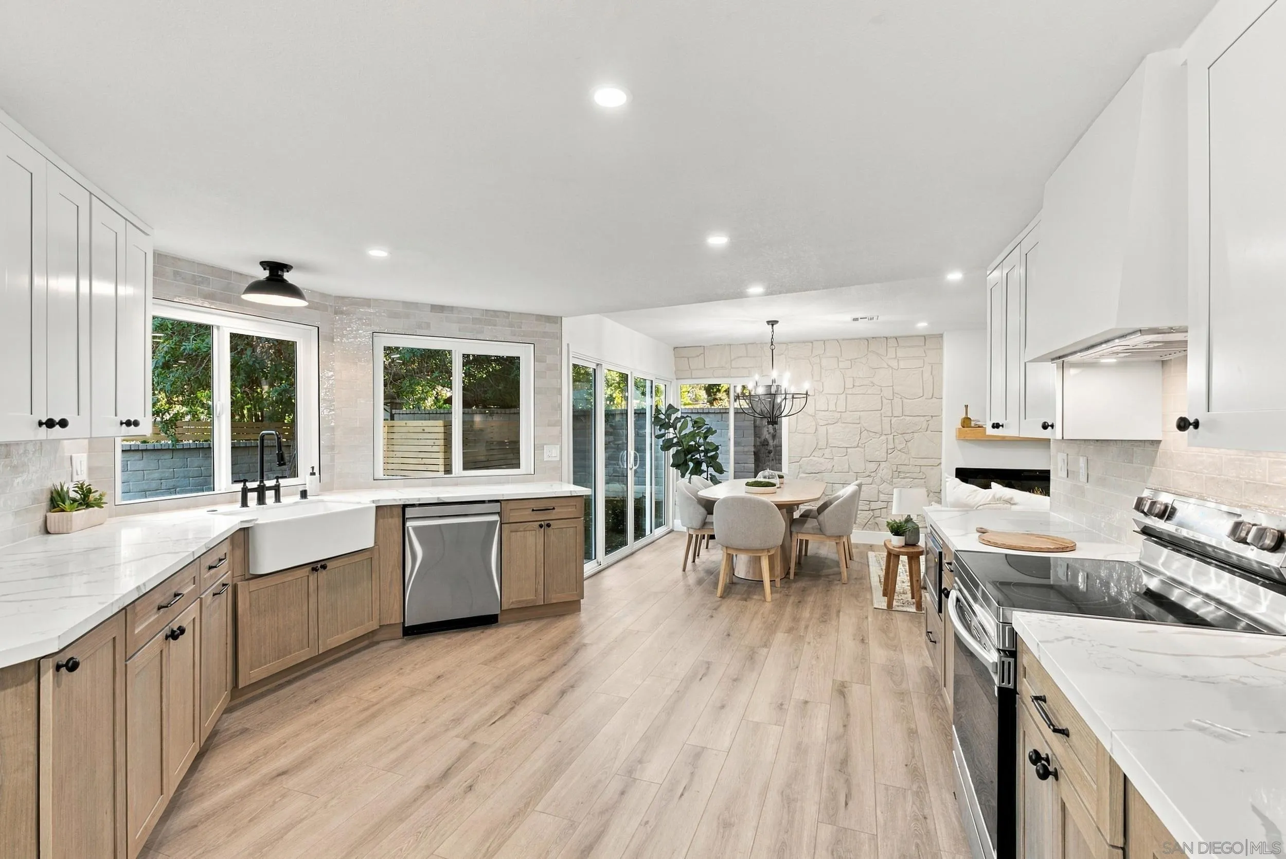 https://cdn.realtyfeed.com/cdn/127/260024841/1976748259033ec3750644128d2decdd.webp