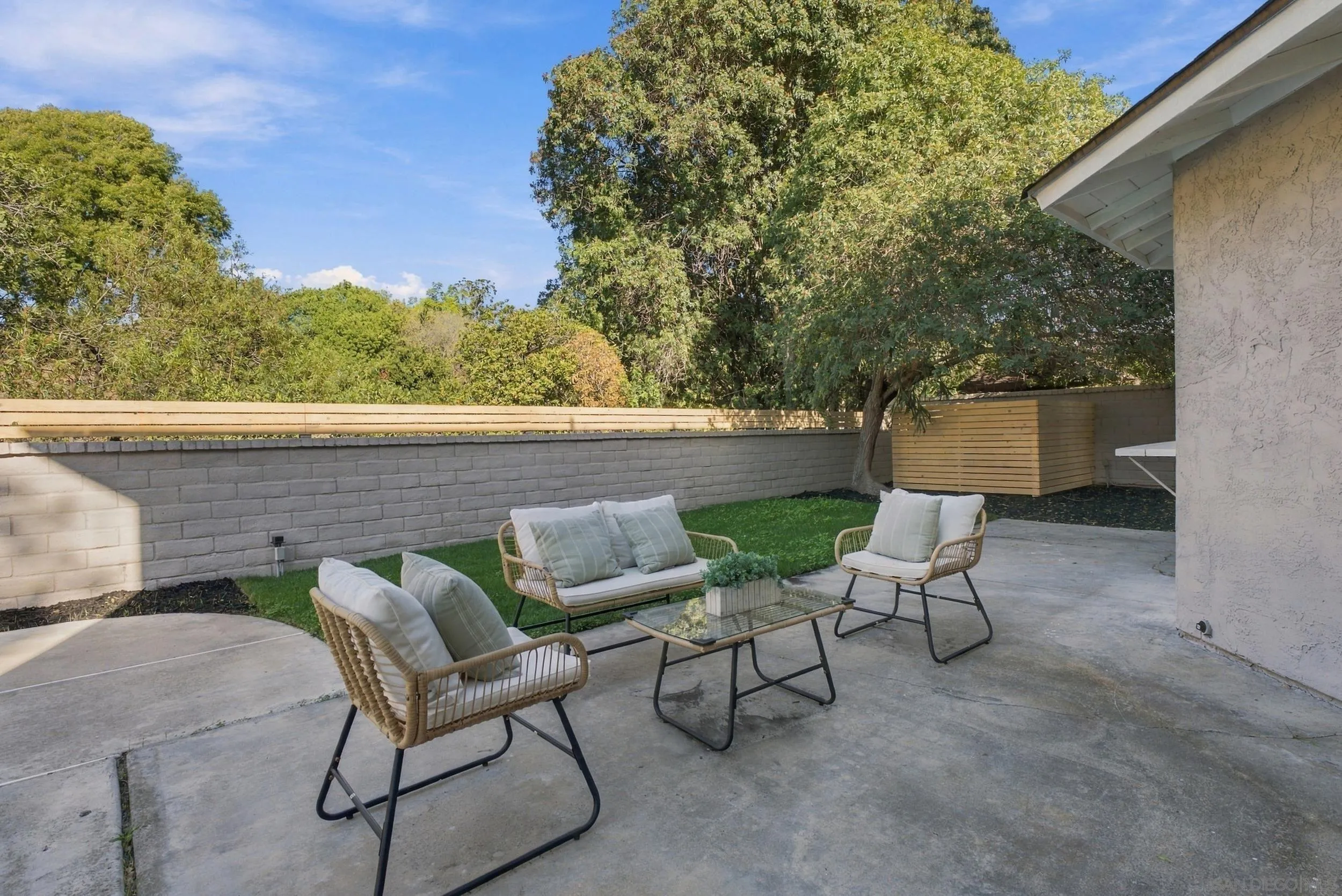 https://cdn.realtyfeed.com/cdn/127/260024841/47842854739ab7d774f6a42affb07948.webp