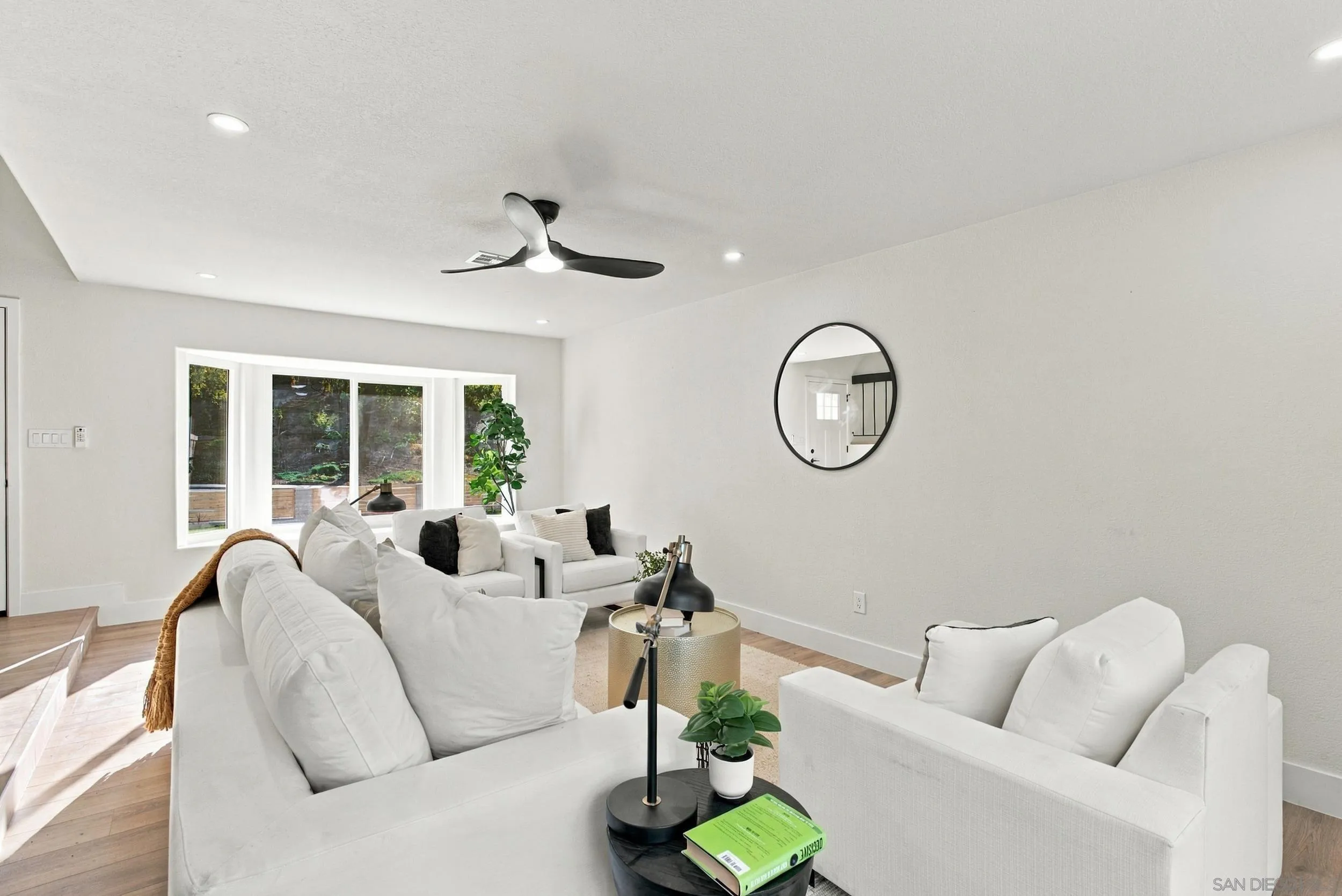 https://cdn.realtyfeed.com/cdn/127/260024841/6946682f153eb0e7621ec5e9bee570c7.webp