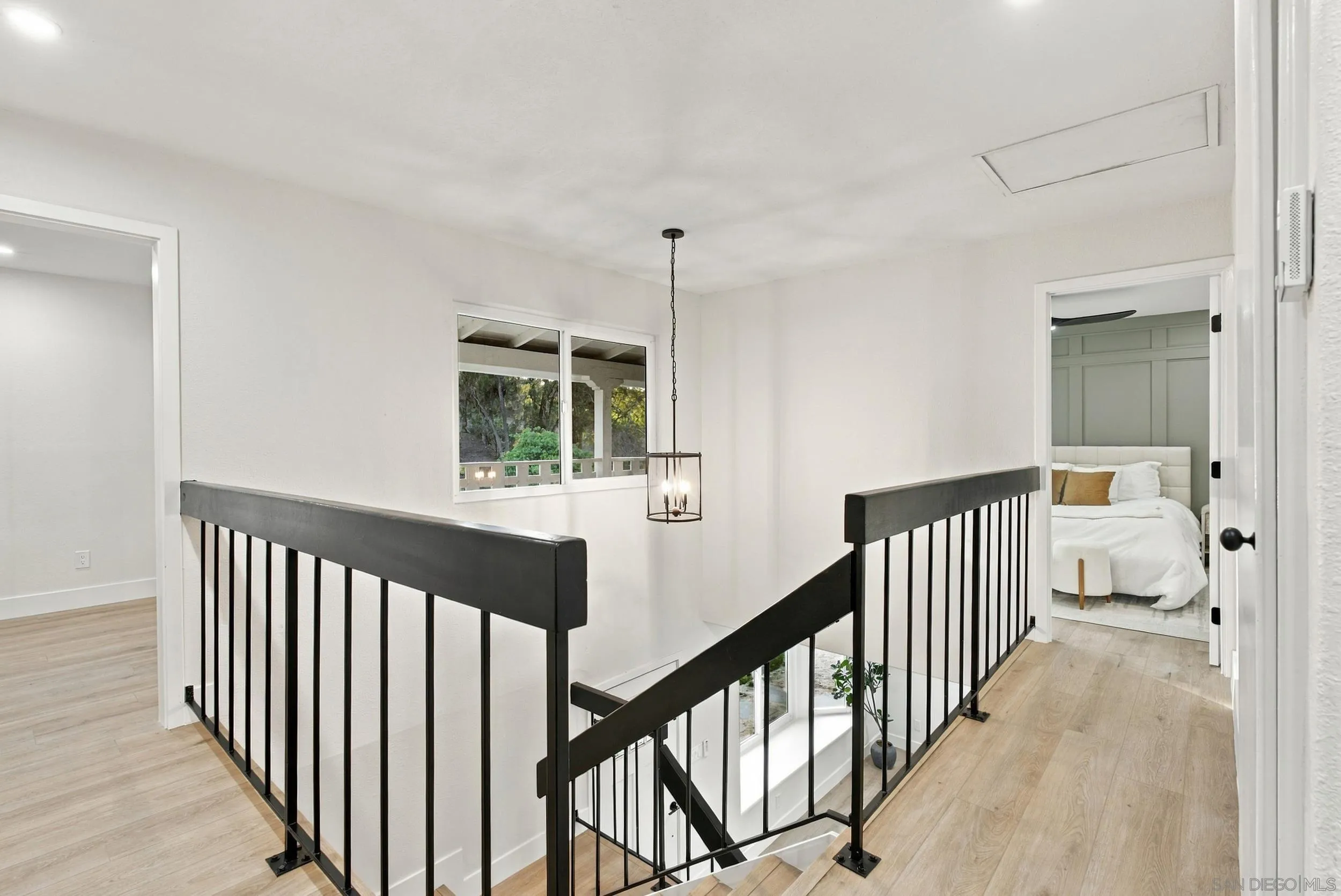 https://cdn.realtyfeed.com/cdn/127/260024841/9a178bbaeab55e4380a725cfd66853ed.webp