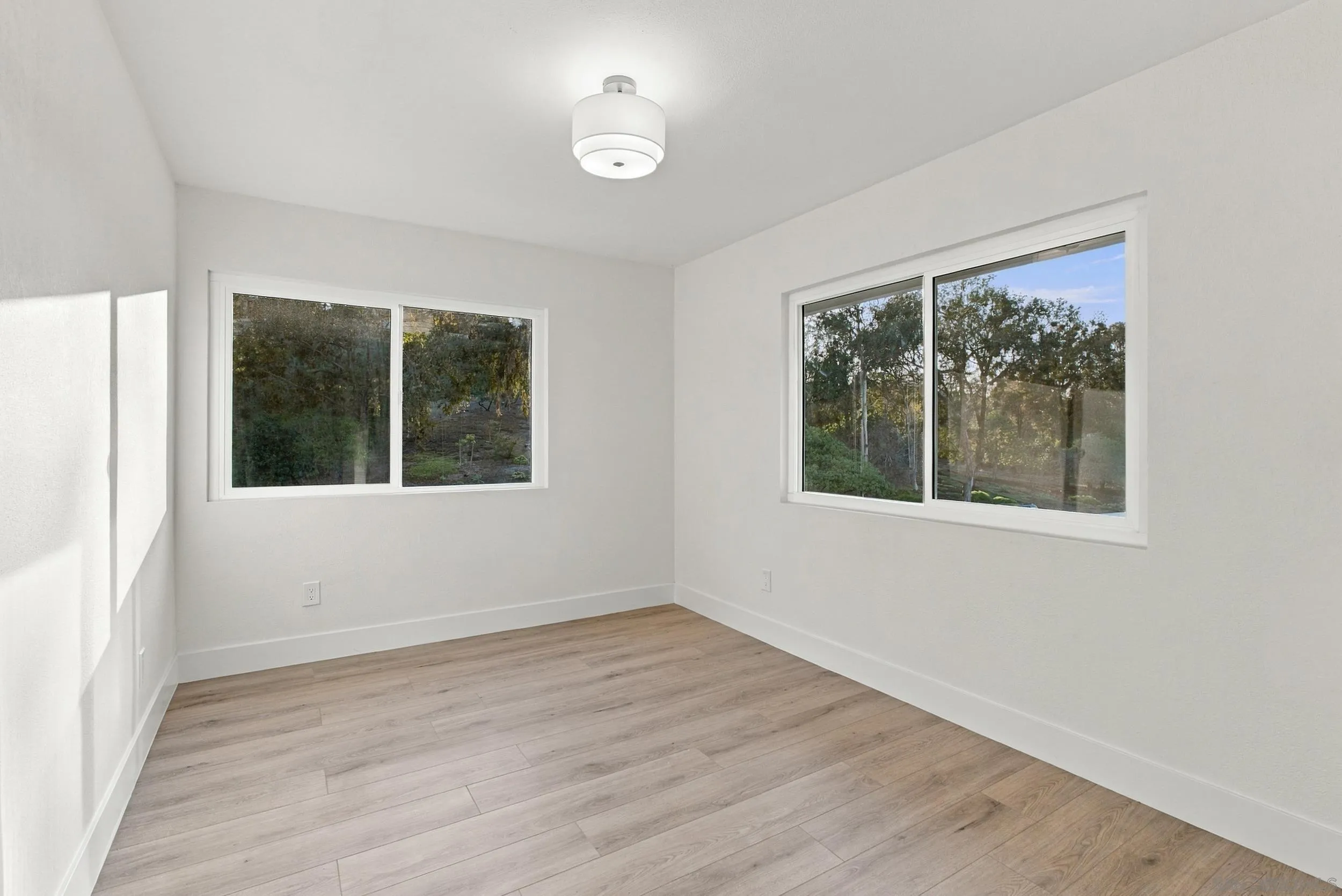 https://cdn.realtyfeed.com/cdn/127/260024841/e628b780cfc41660029d08b560d158e5.webp