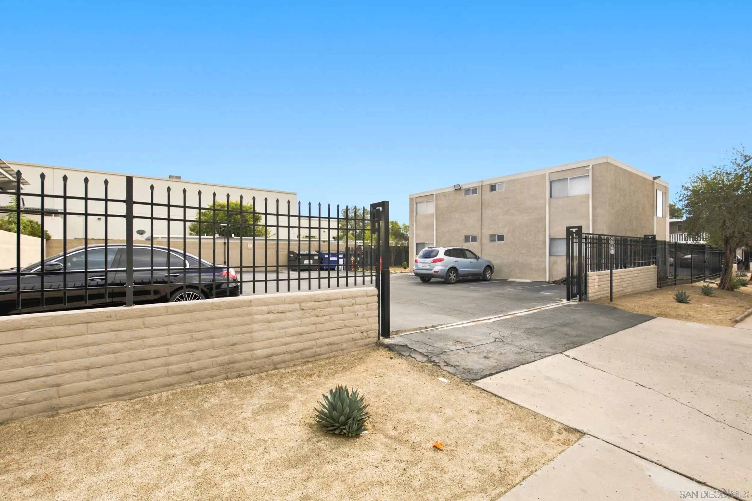 633 E Park Ave, El Cajon, CA 92020 - Photo 5 of 16, El Cajon, CA