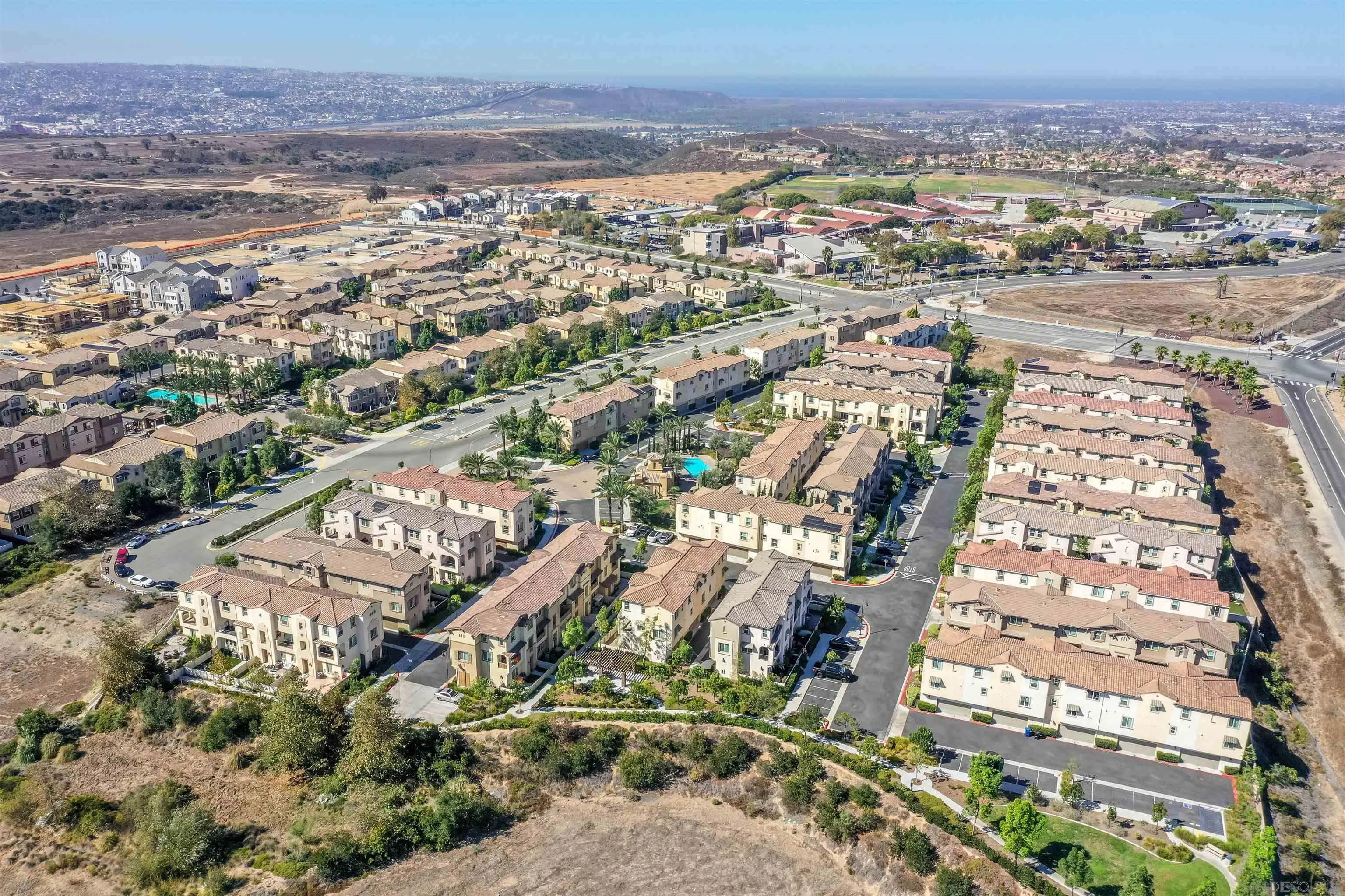 https://cdn.realtyfeed.com/cdn/127/260024844/23fe04f2c91e0781c97c5427b96a8b29.webp