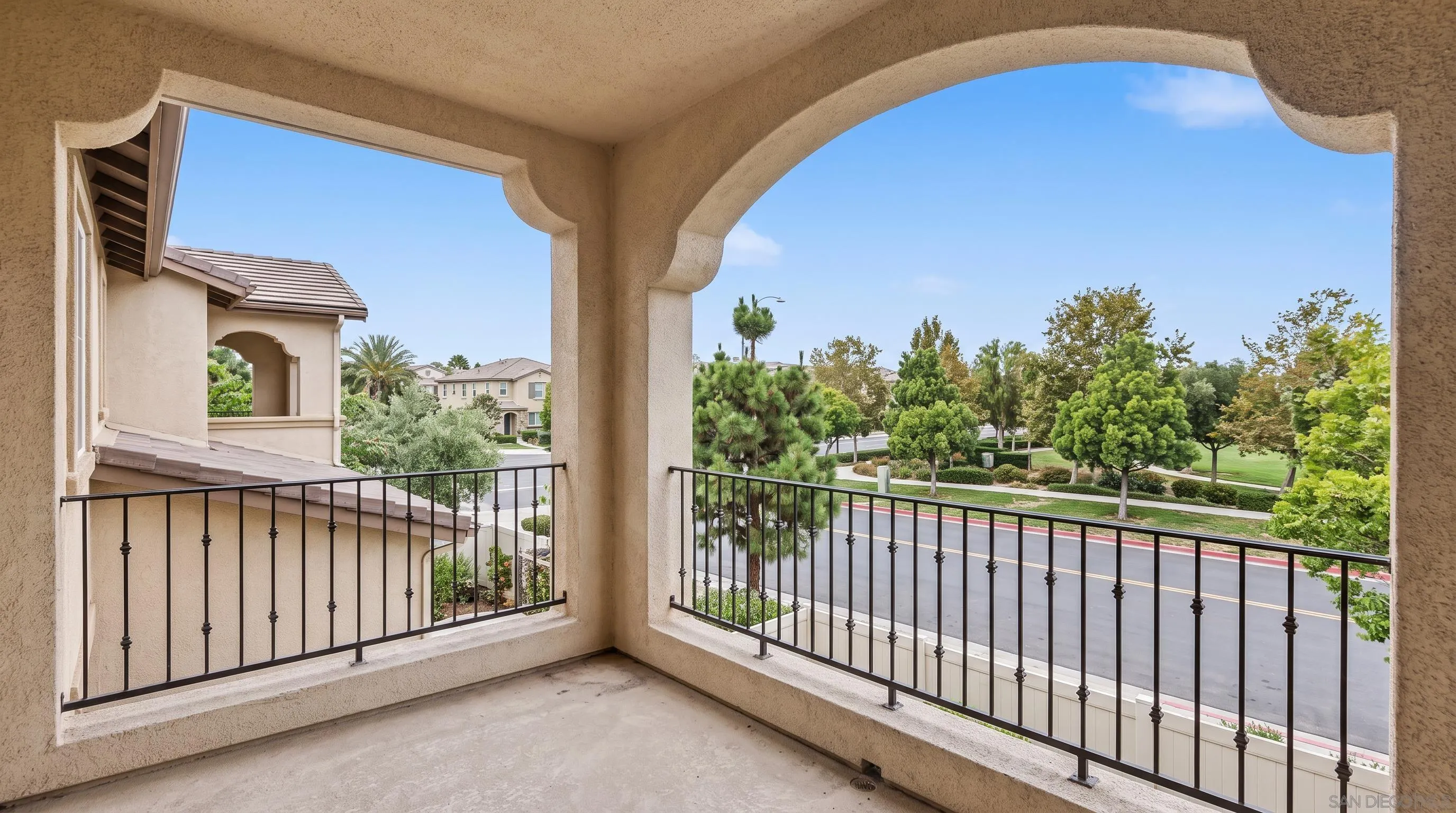 https://cdn.realtyfeed.com/cdn/127/260024844/baf98039881beff34e98d222371a6a22.webp