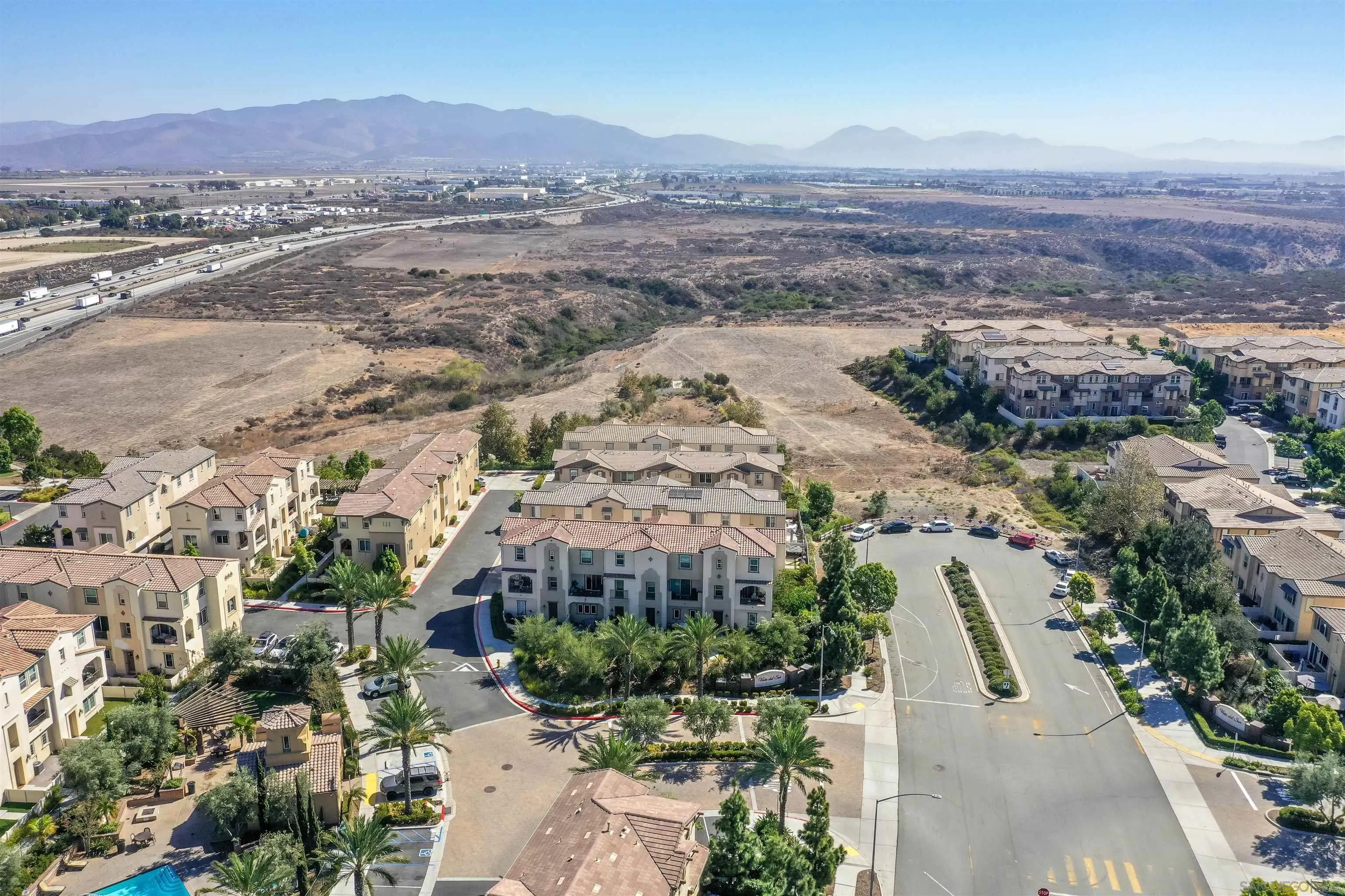 https://cdn.realtyfeed.com/cdn/127/260024844/ec7b84529cba48e969a9e1693523d9e8.webp