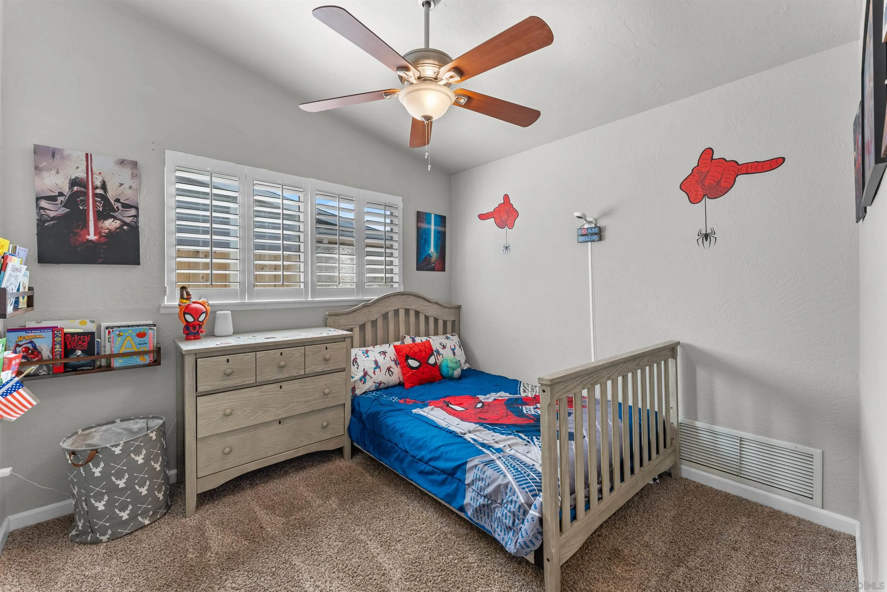 https://cdn.realtyfeed.com/cdn/127/260024850/1bb0cb35feca5f11efa845c75935624a.webp