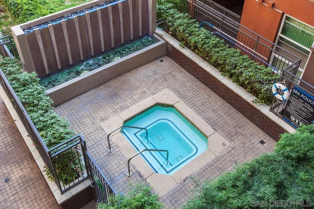 https://cdn.realtyfeed.com/cdn/127/260024854/13db9b854c56b054c212b13fa84f8fc0.webp