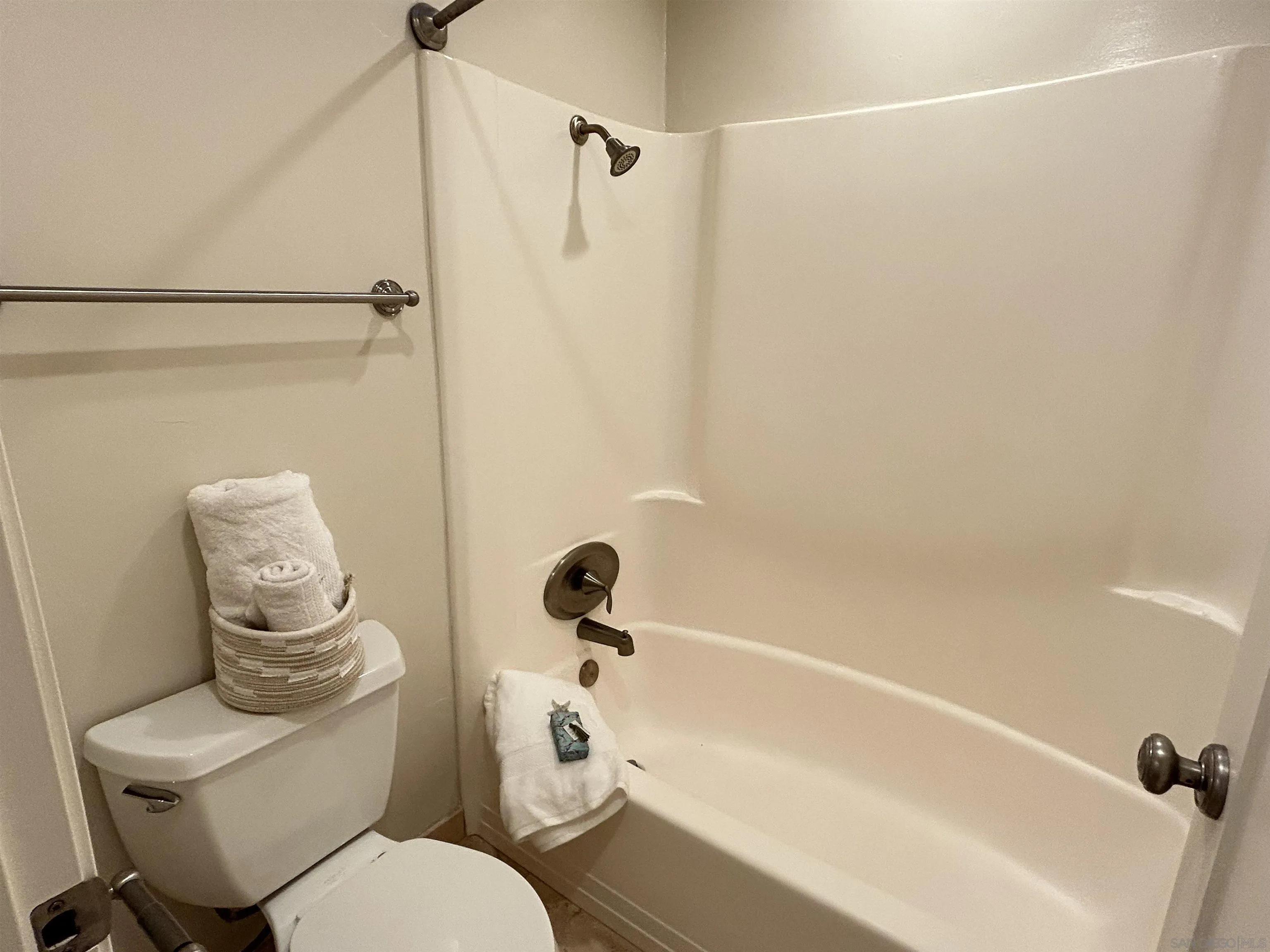 2277 Montgomery Ave, Cardiff, CA 92007, photo 18