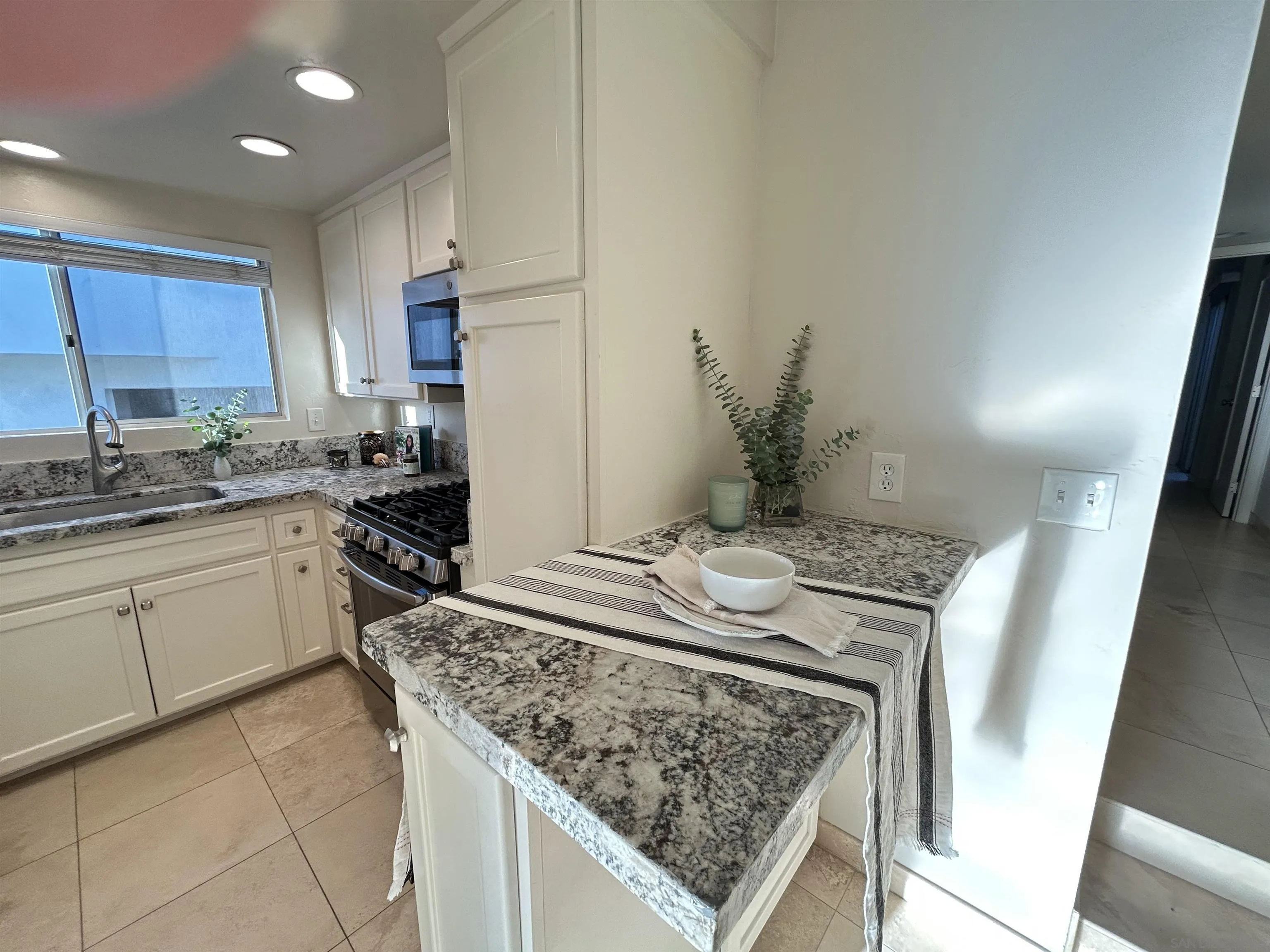 2277 Montgomery Ave, Cardiff, CA 92007, photo 8