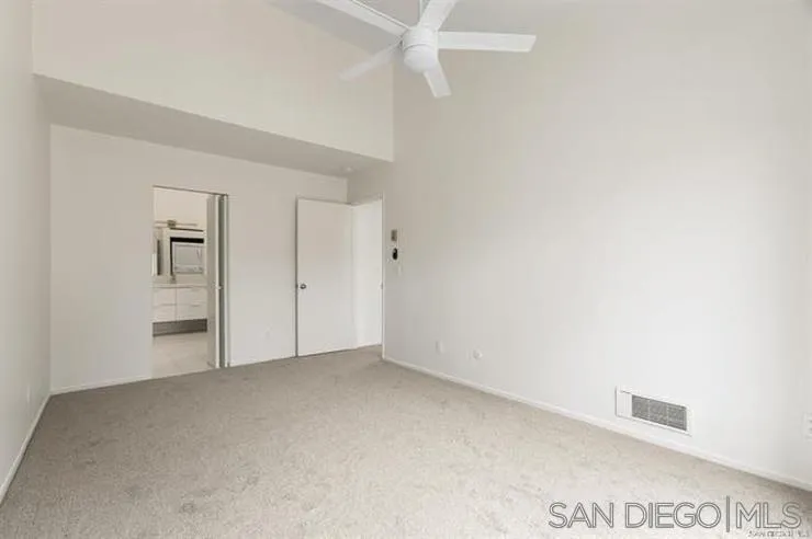 7959 Caminito DIA #4, San Diego, CA 92122, photo 17