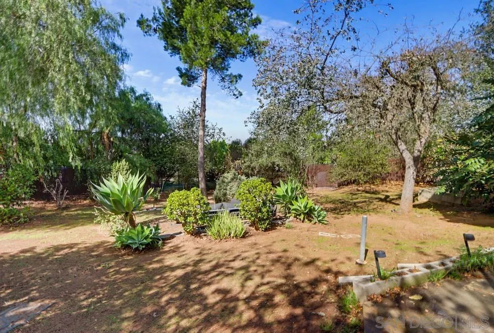357 Alta, El Cajon, CA 92021 357 Alta, El Cajon, CA 92021