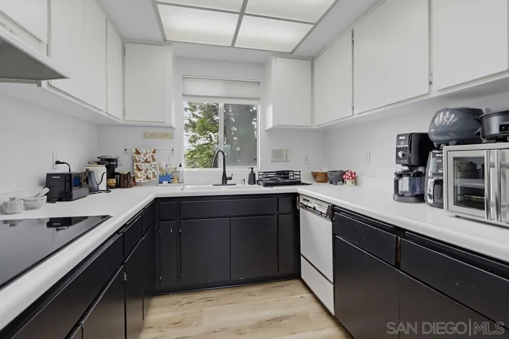 357 Alta, El Cajon, CA 92021 357 Alta, El Cajon, CA 92021