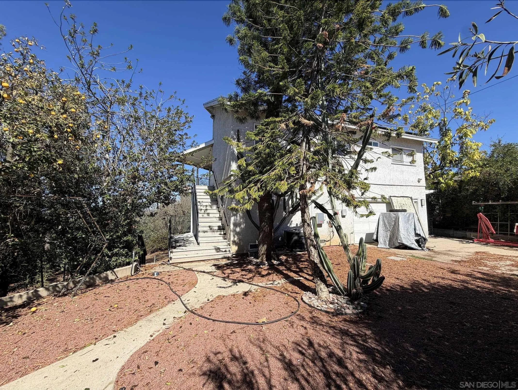 357 Alta, El Cajon, CA 92021 - Main photo, El Cajon, CA