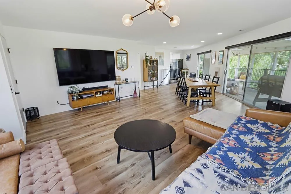 357 Alta, El Cajon, CA 92021 357 Alta, El Cajon, CA 92021
