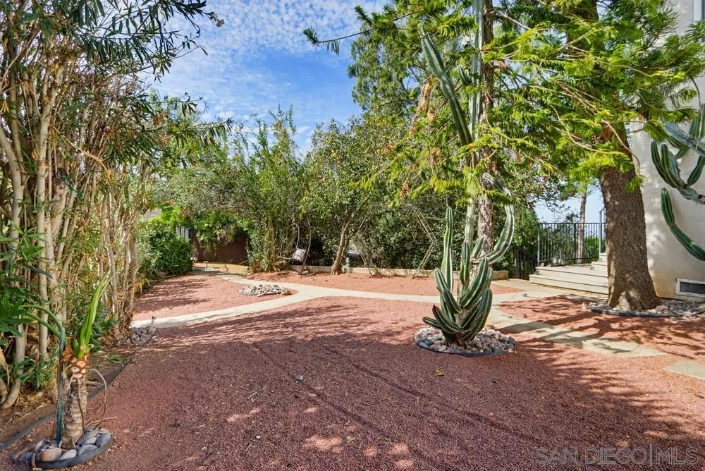 357 Alta, El Cajon, CA 92021 357 Alta, El Cajon, CA 92021