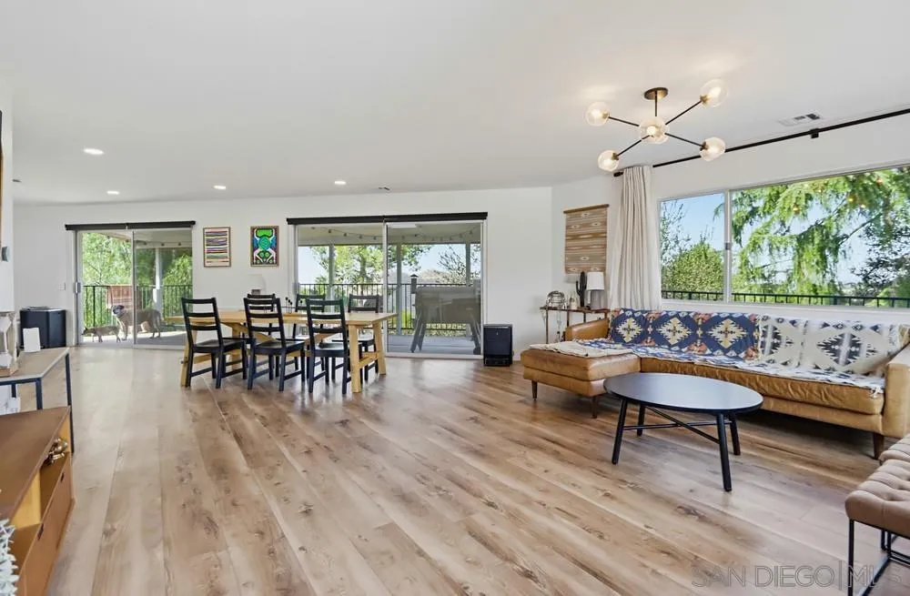 357 Alta, El Cajon, CA 92021 357 Alta, El Cajon, CA 92021
