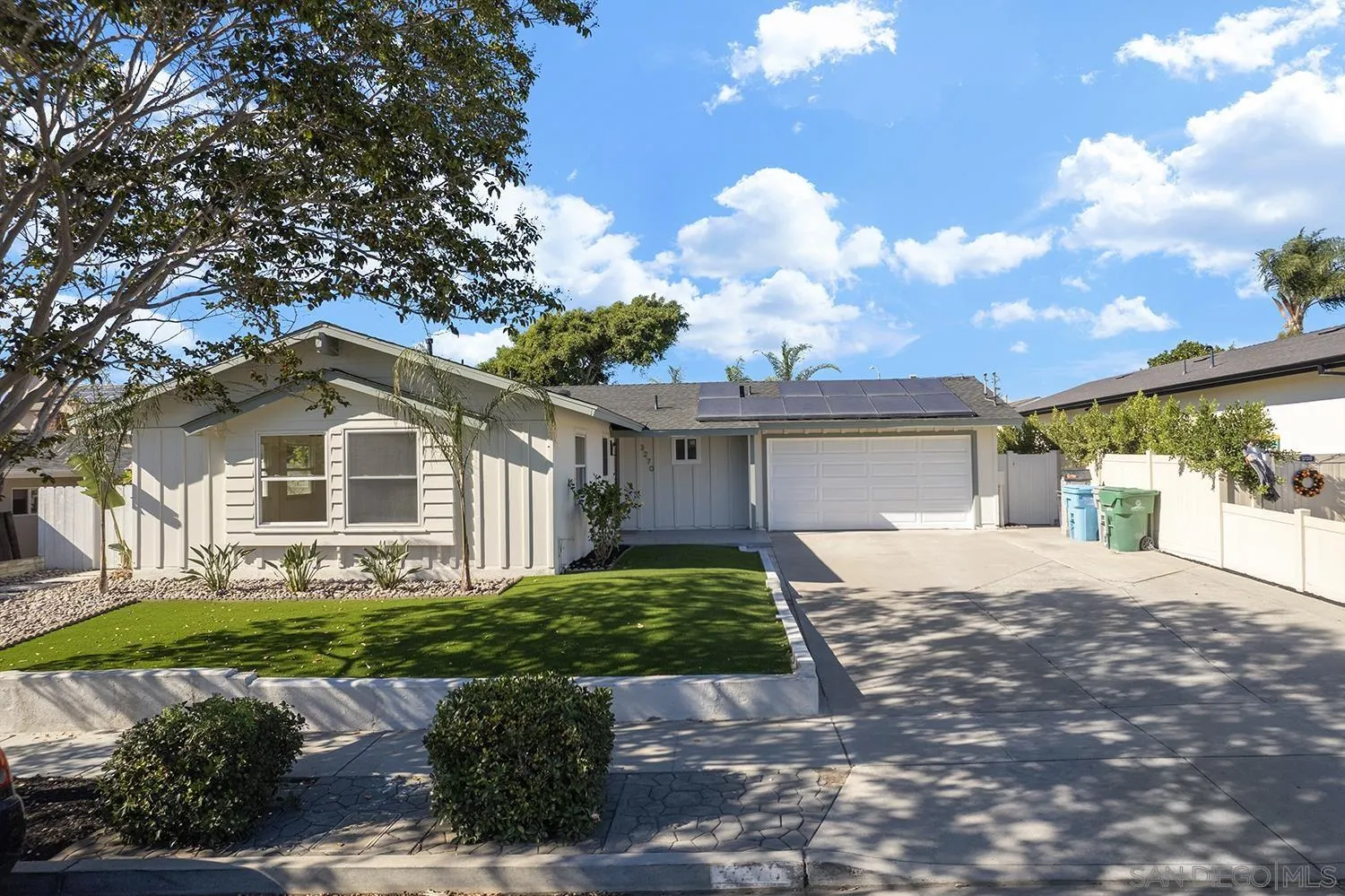 https://cdn.realtyfeed.com/cdn/127/260024864/216873eaaf86128fcd5bec3308e37b42.webp