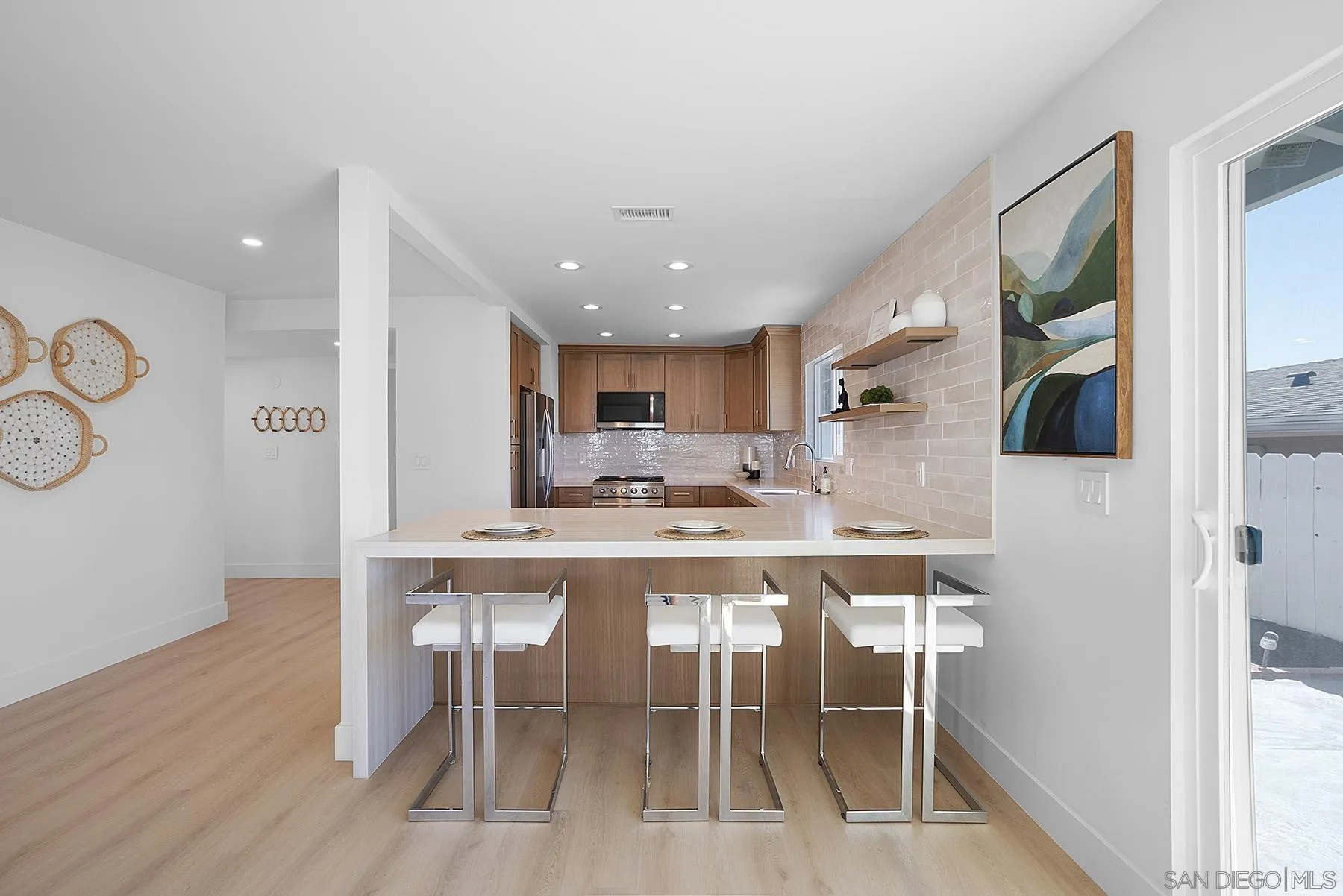 https://cdn.realtyfeed.com/cdn/127/260024864/324ee4ce7ef6d1dd2eca4c1df9203d81.webp