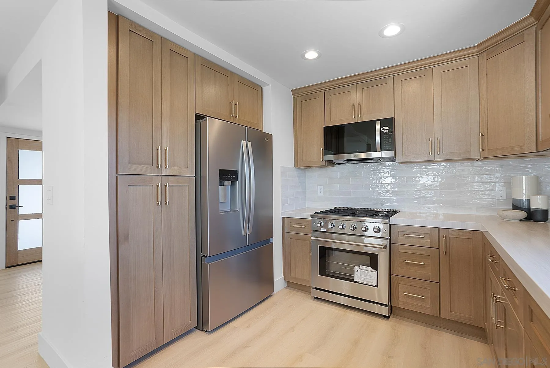 https://cdn.realtyfeed.com/cdn/127/260024864/392b92395945d2a598c9bd49b3e55a04.webp