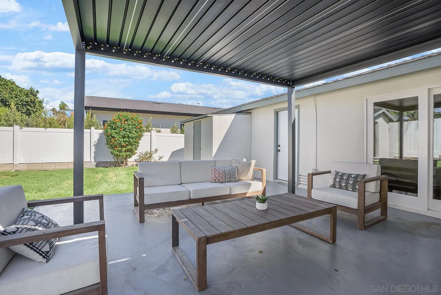 https://cdn.realtyfeed.com/cdn/127/260024864/59d58c6e0009716bc652cbd70458acb5.webp