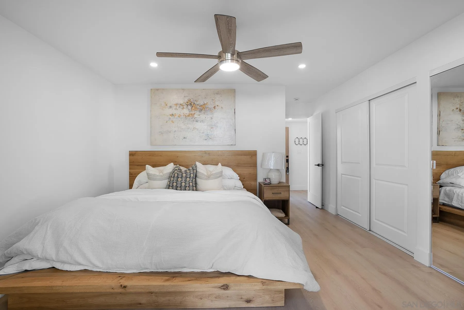 https://cdn.realtyfeed.com/cdn/127/260024864/9a2d69ab4a797802e5c9db1d54093f8e.webp