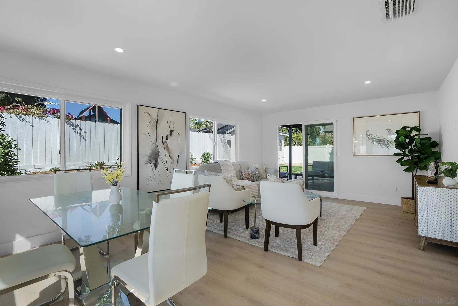 https://cdn.realtyfeed.com/cdn/127/260024864/d17d866d4b8ea071791c33c960c5b209.webp