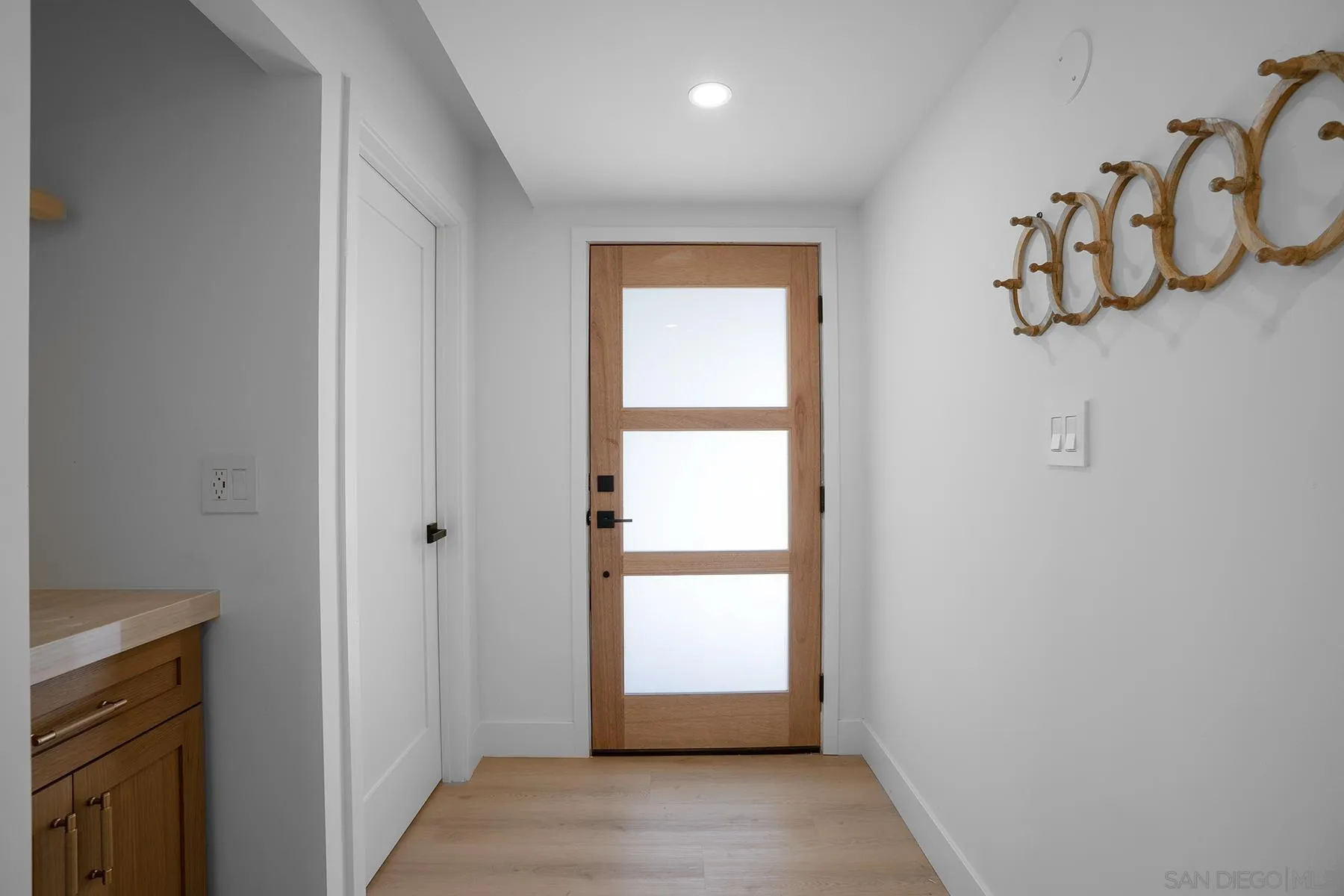https://cdn.realtyfeed.com/cdn/127/260024864/fb3ca6932fc4337613beabc994d4d94f.webp