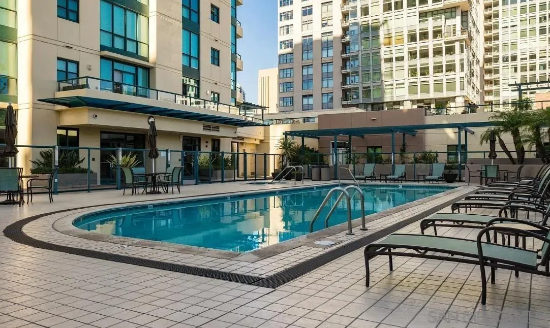 https://cdn.realtyfeed.com/cdn/127/260024868/2c881b3dfc01cffe347a8dd0d6062b0d.webp