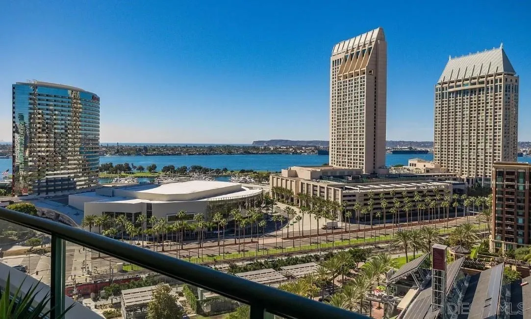 https://cdn.realtyfeed.com/cdn/127/260024868/bd51988619a414da620099b41d9c2cd0.webp