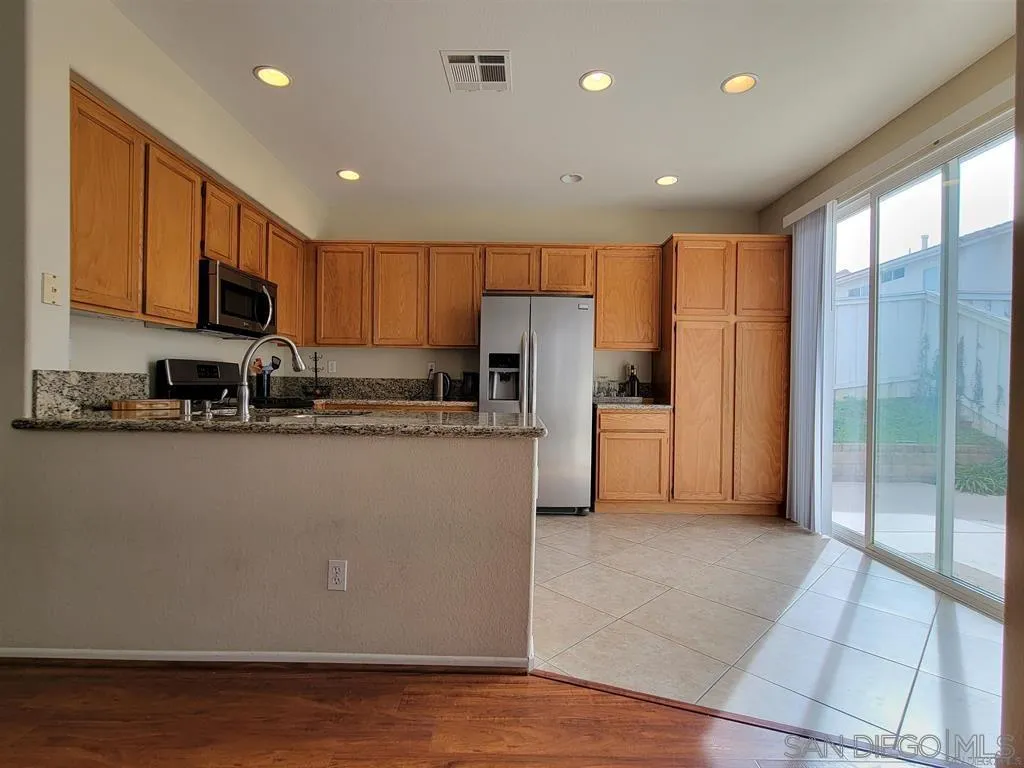 9560 Compass Point Drive S #3, San Diego, CA 92126, photo 15