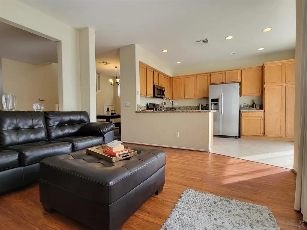 9560 Compass Point Drive S #3, San Diego, CA 92126, photo 11