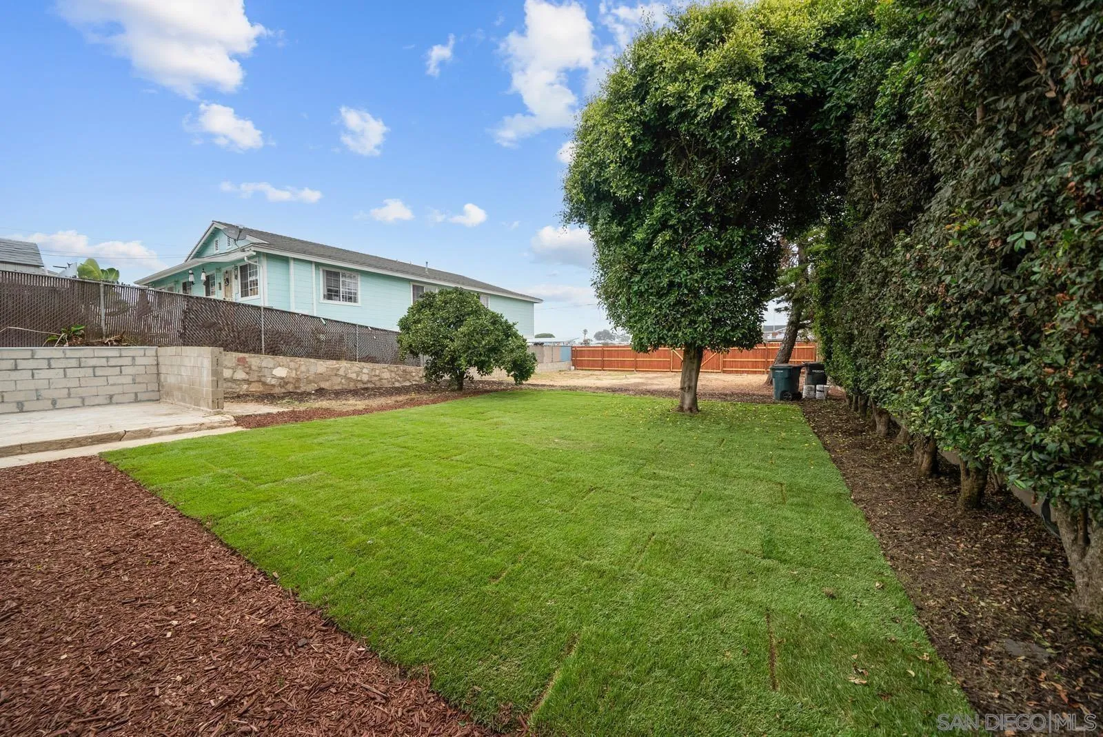 https://cdn.realtyfeed.com/cdn/127/260024876/31c41e40262462ba4c08270ecc2ca605.webp