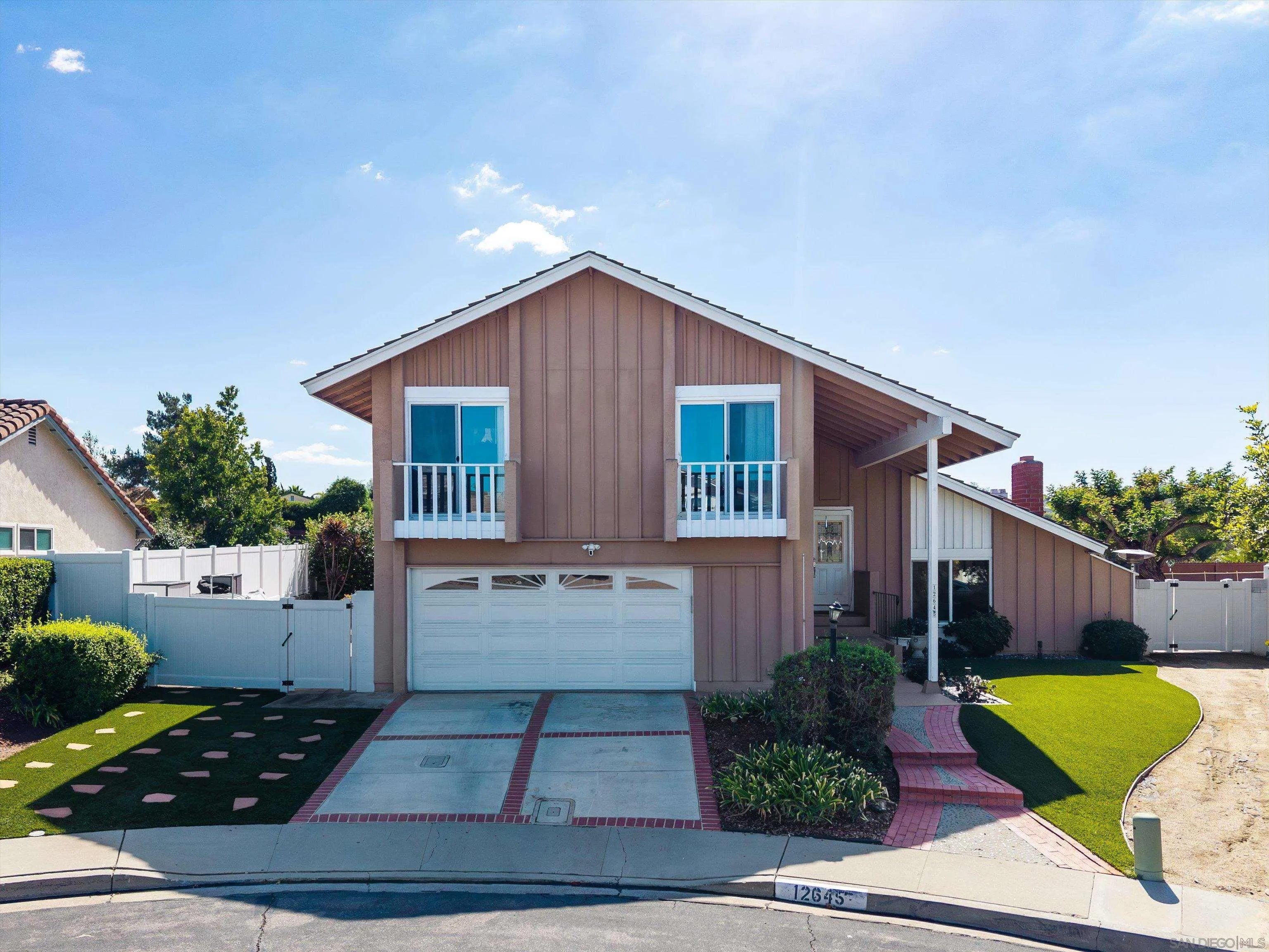 https://cdn.realtyfeed.com/cdn/127/260024878/03250ab9f760fb4c5c1e1b64083db2a0.webp