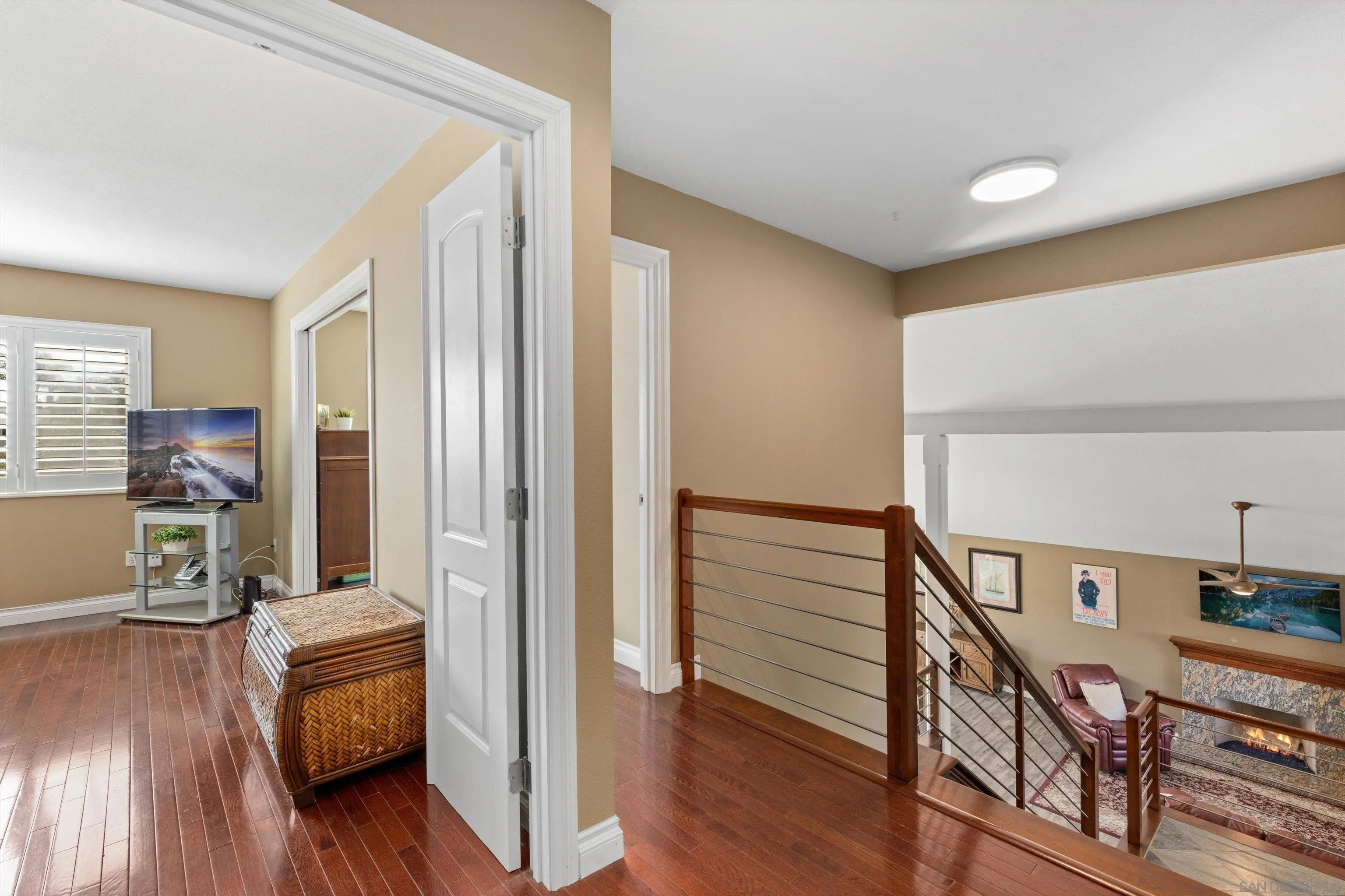 https://cdn.realtyfeed.com/cdn/127/260024878/3abcabde993d440428221ad64251a571.webp